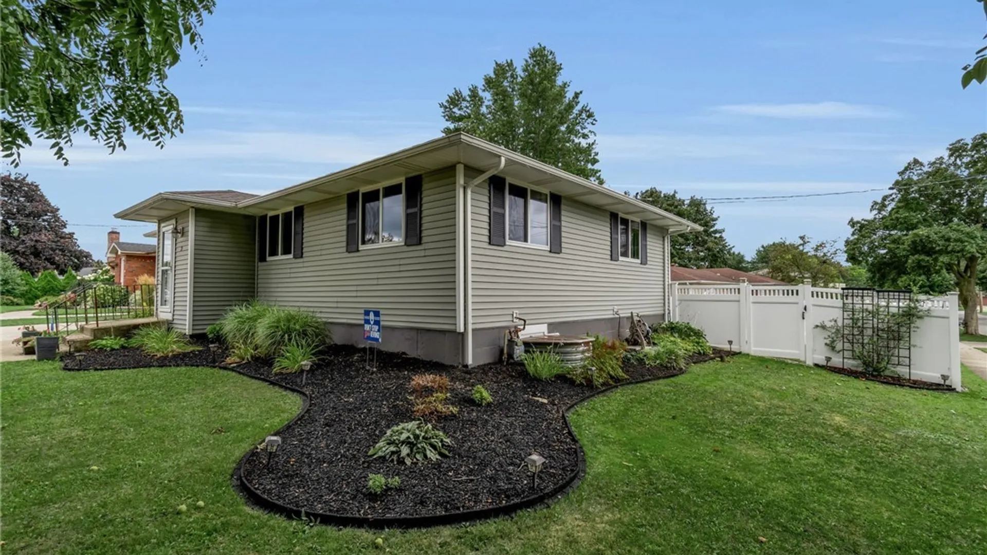 Property at 3 Liberty Avenue, Lancaster, NY 14086 4