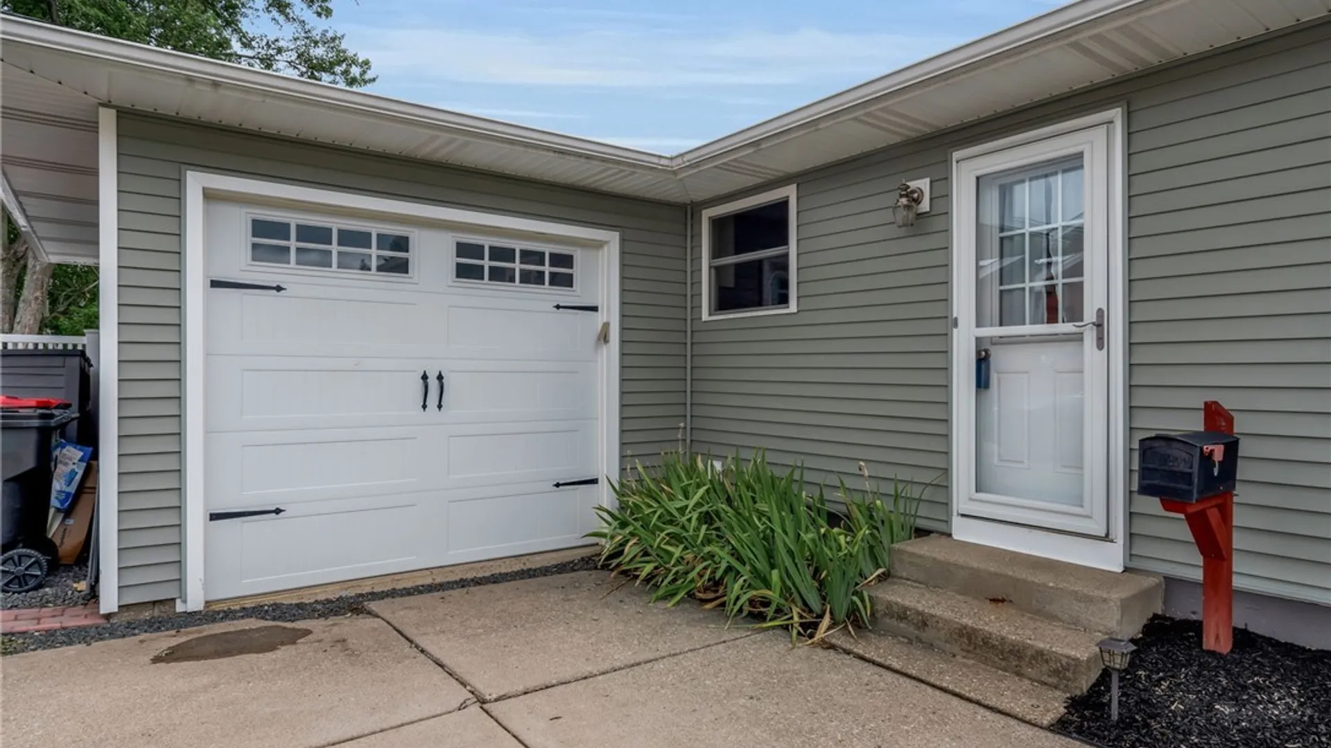 Property at 3 Liberty Avenue, Lancaster, NY 14086 5