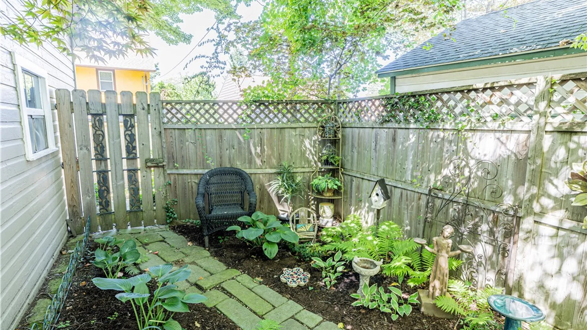 Property at 9 Pleasant Avenue, Irondequoit, NY 14622 23