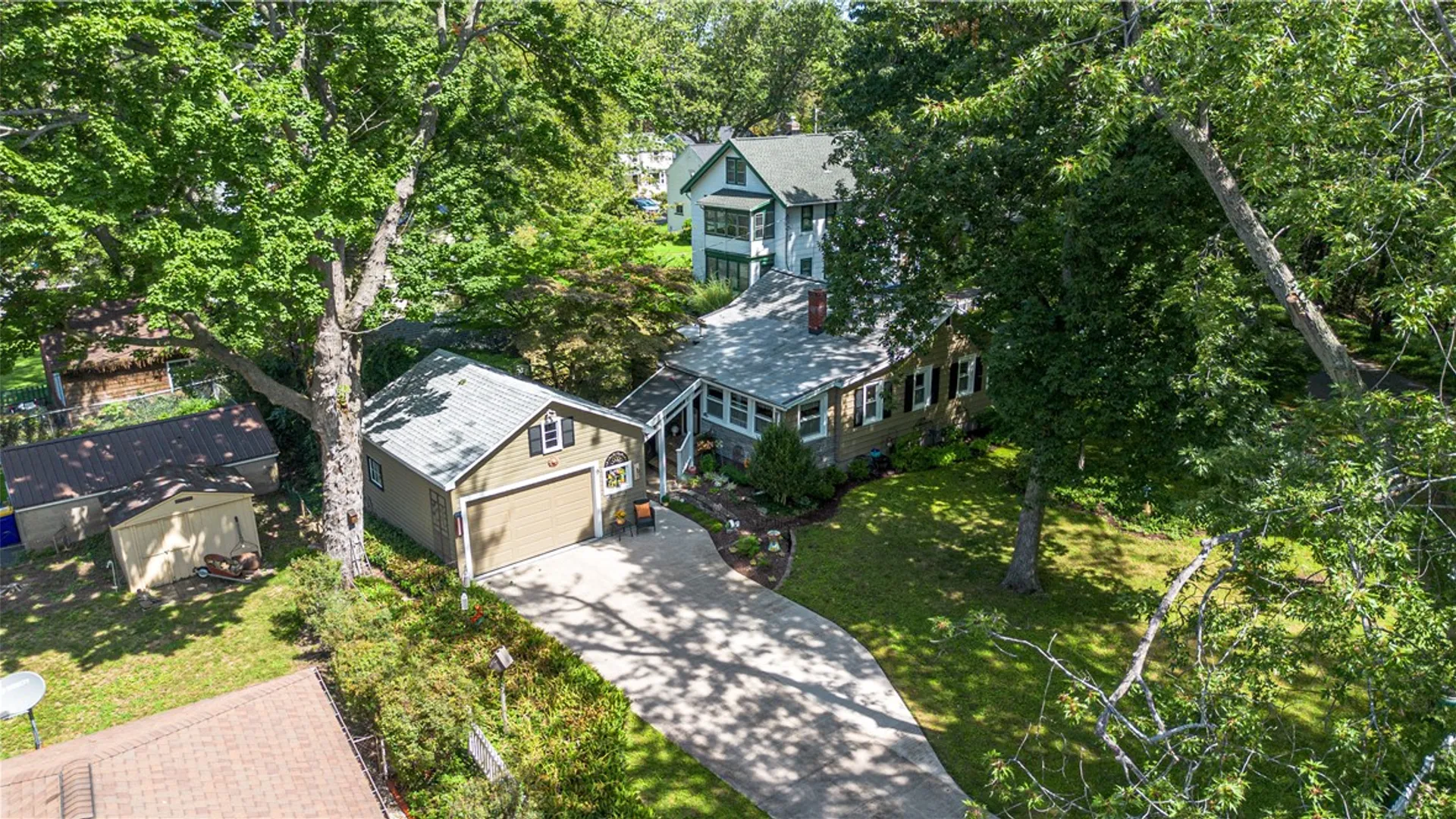 Property at 9 Pleasant Avenue, Irondequoit, NY 14622 32