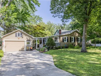 Property at 9 Pleasant Avenue, Irondequoit, NY 14622