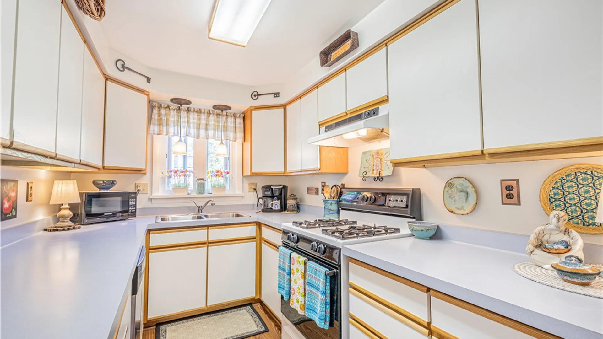 Property at 9 Pleasant Avenue, Irondequoit, NY 14622 10