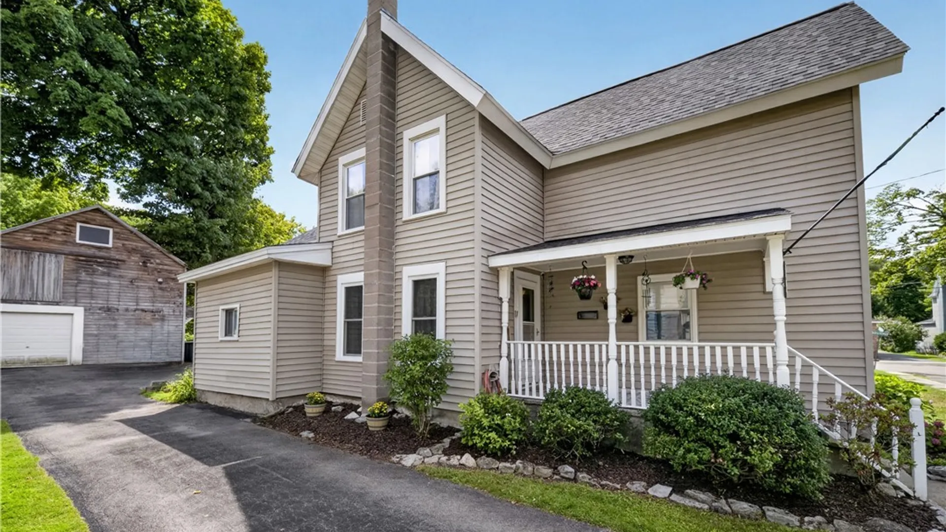 Property at 15 Green Street, Camillus, NY 13031 38