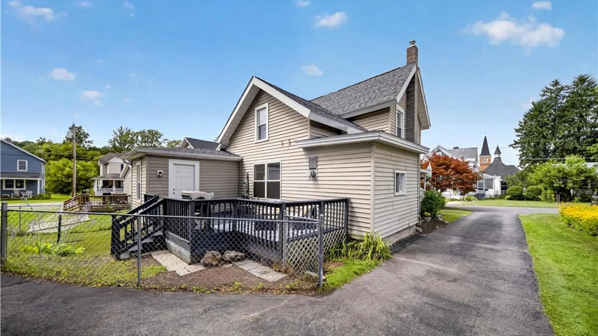 Property at 15 Green Street, Camillus, NY 13031 44