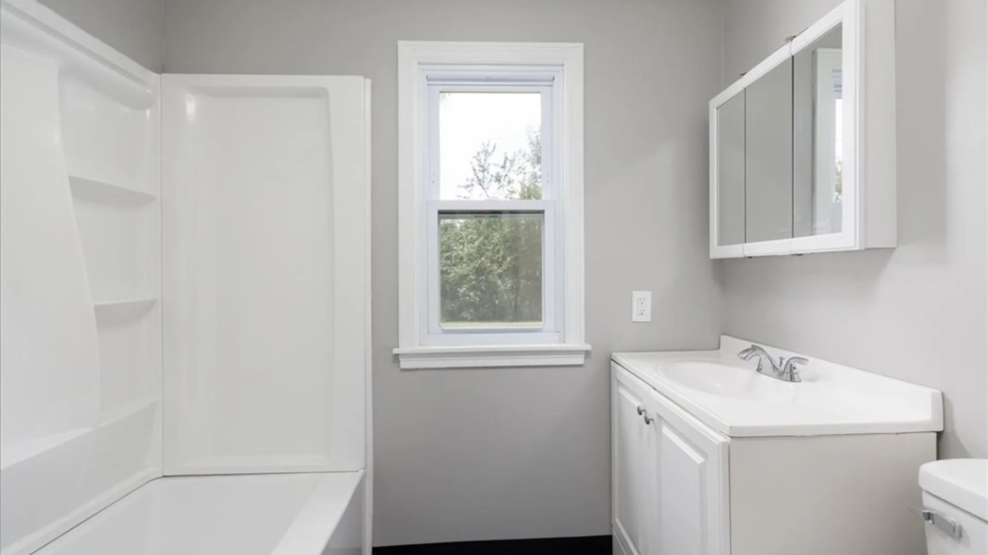 Property at 382 Windermere Boulevard, Amherst, NY 14226 11