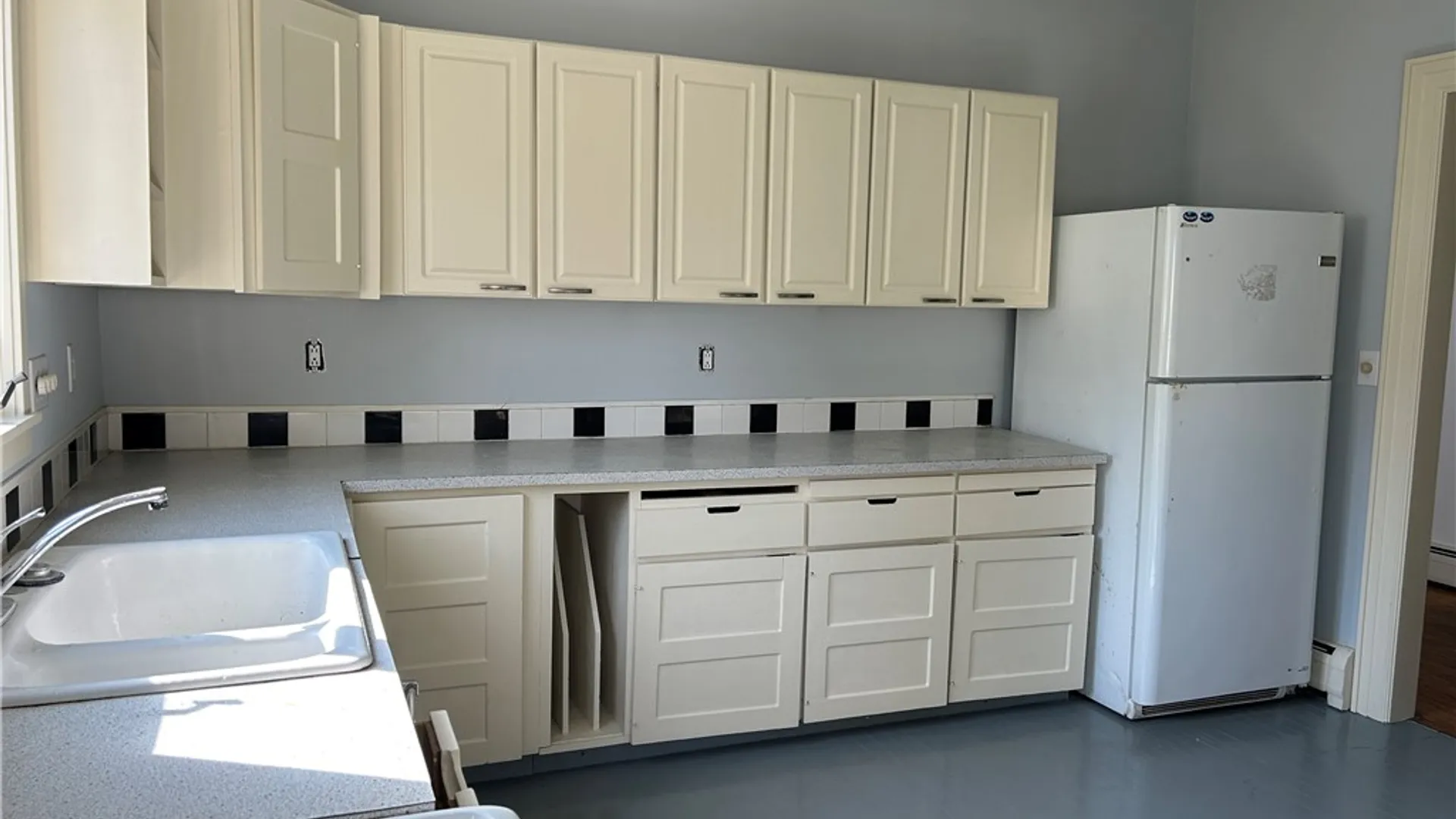 Property at 8 Argyle Street, Geneva City, NY 14456 4