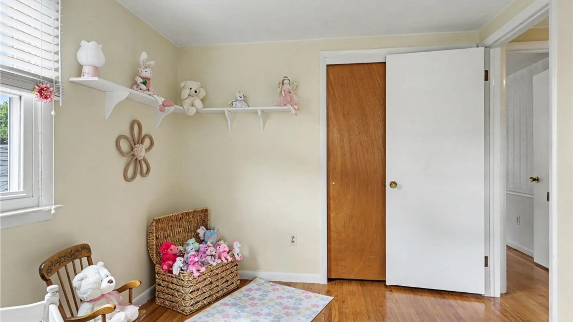 Property at 57 Lori Ln, Gates, NY 14624 15