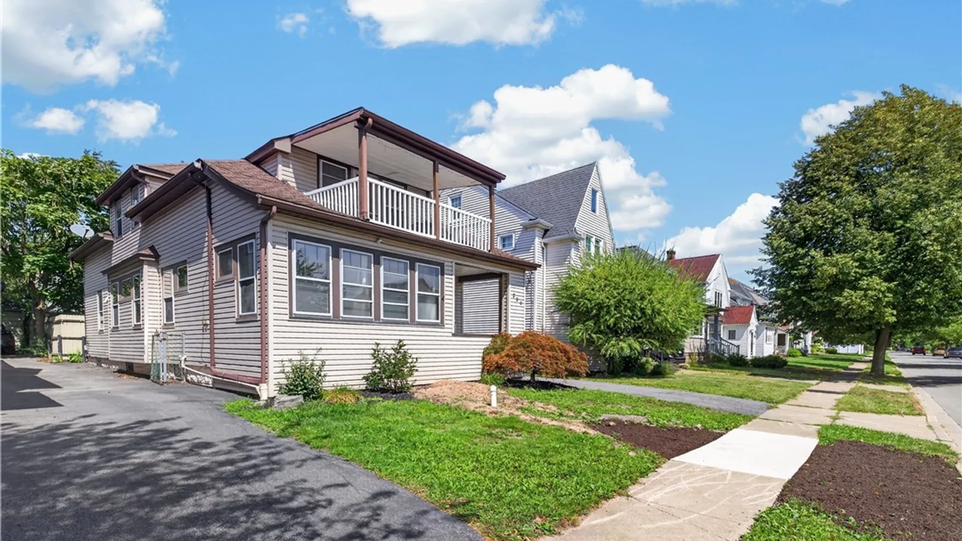 Property at 250 Euclid Avenue, Tonawanda, NY 14217 3