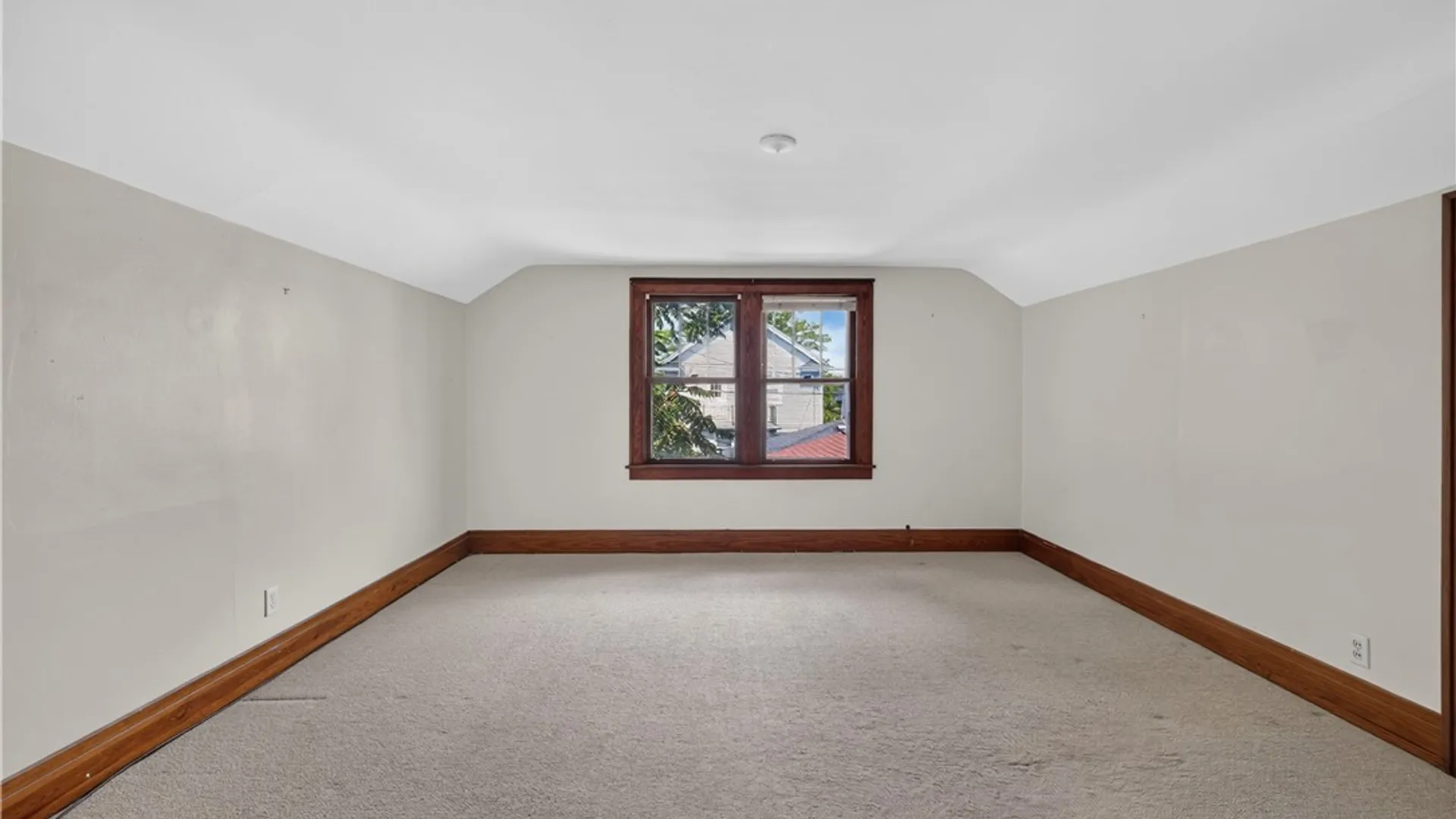 Property at 250 Euclid Avenue, Tonawanda, NY 14217 12