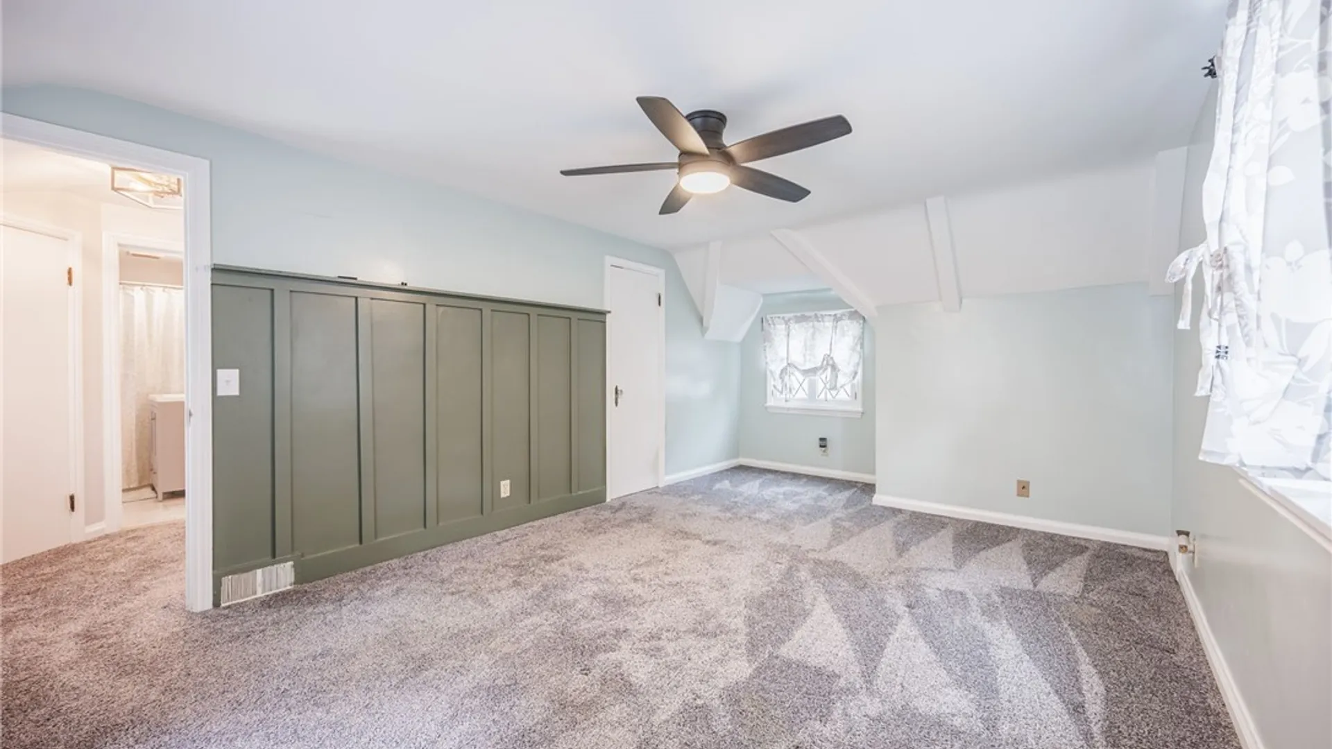 Property at 49 Yorkshire Road, Irondequoit, NY 14609 26