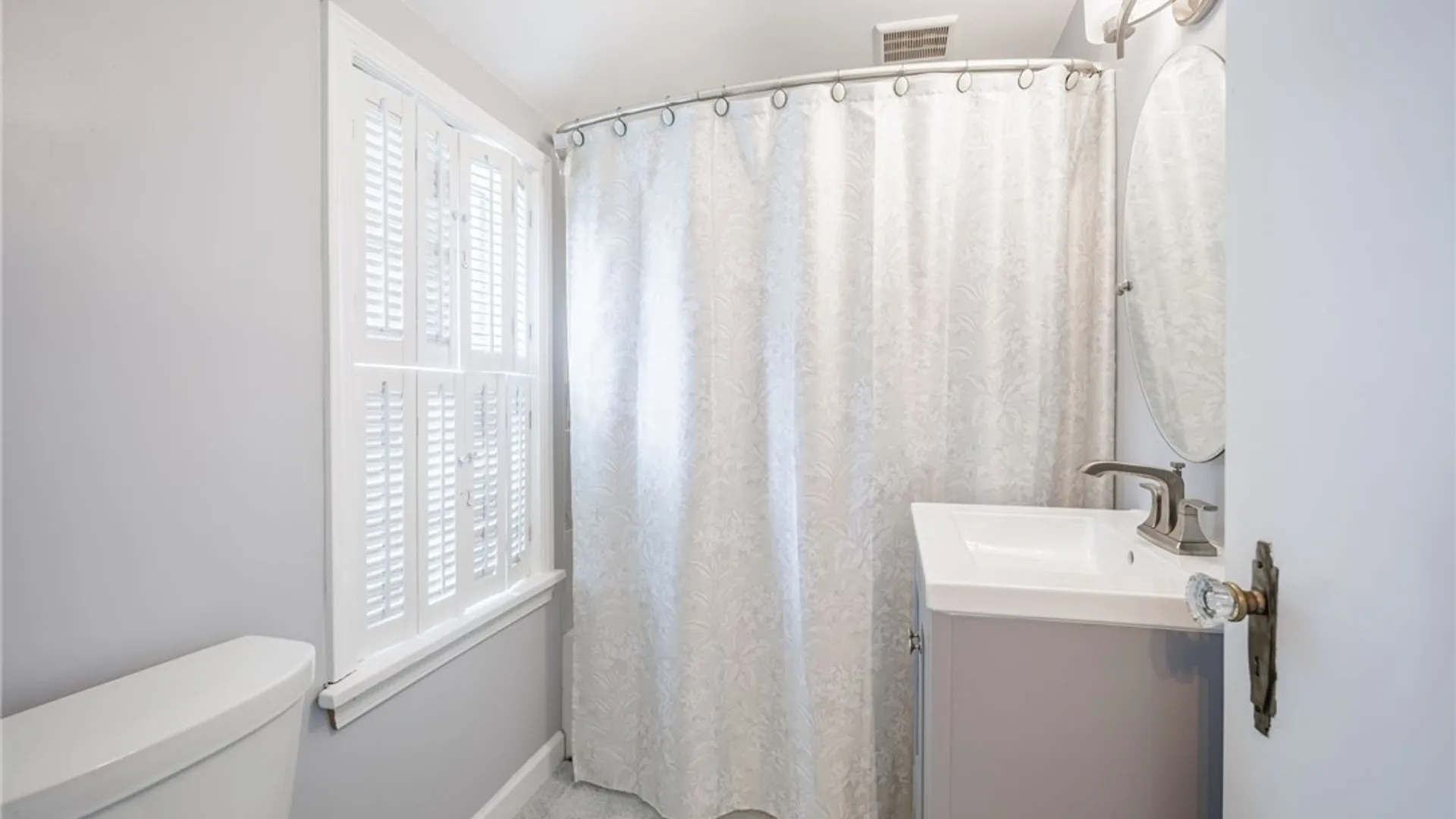 Property at 49 Yorkshire Road, Irondequoit, NY 14609 28