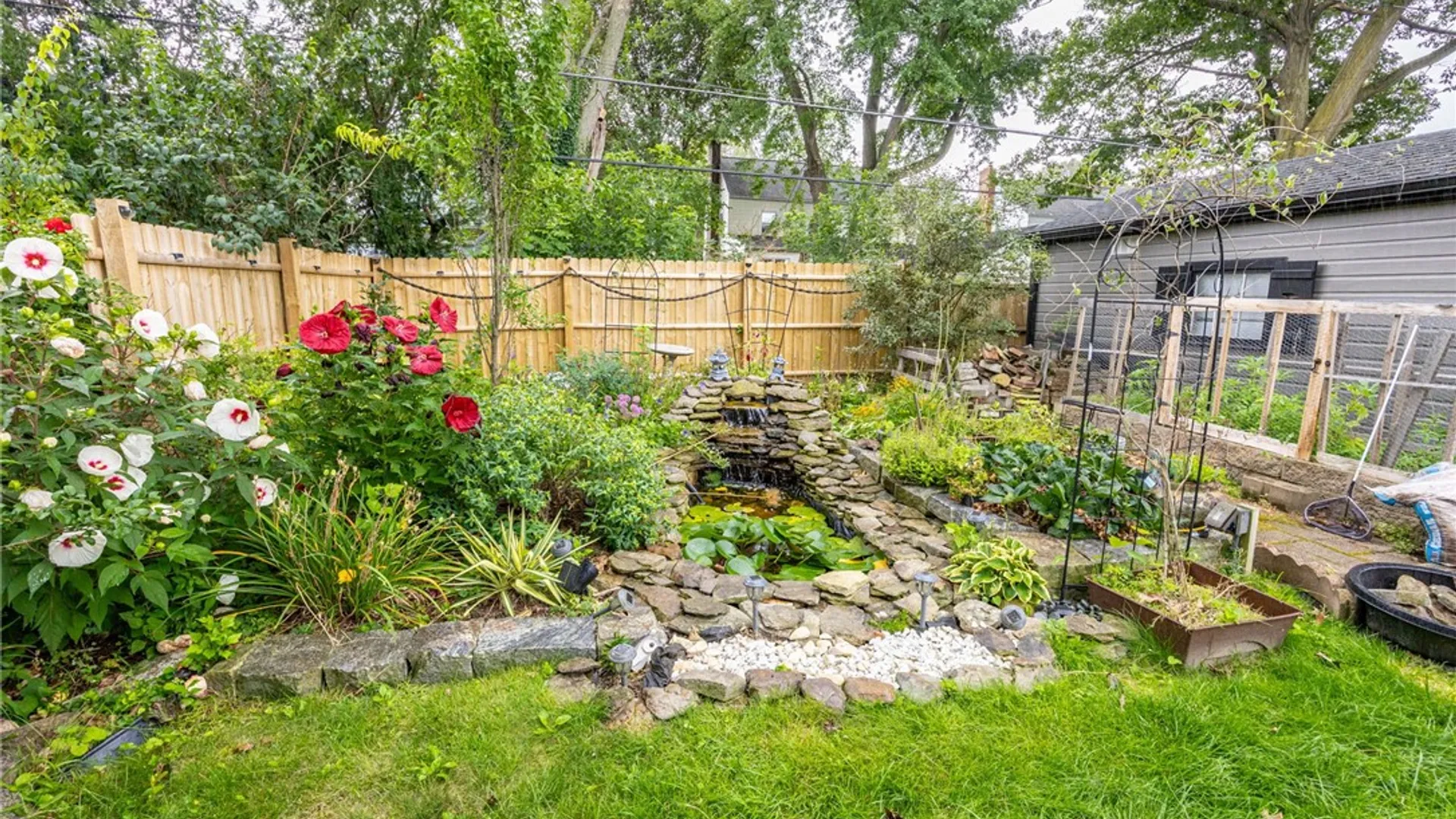 Property at 49 Yorkshire Road, Irondequoit, NY 14609 40