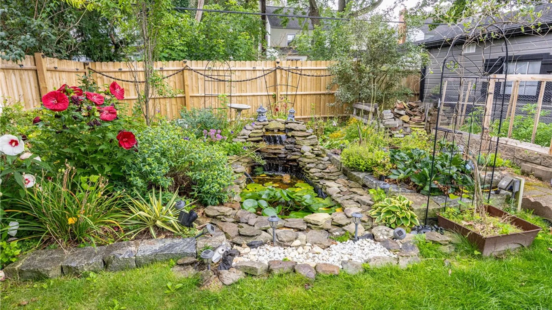 Property at 49 Yorkshire Road, Irondequoit, NY 14609 41
