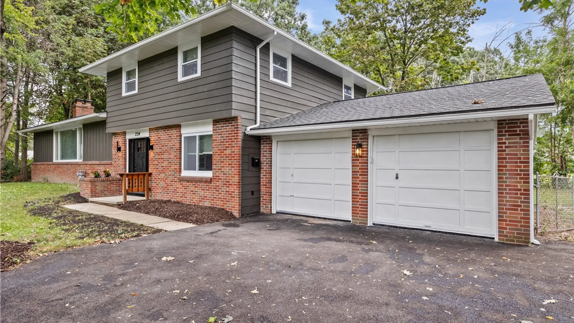 Property at 234 Rhea Crescent, Greece, NY 14615 4