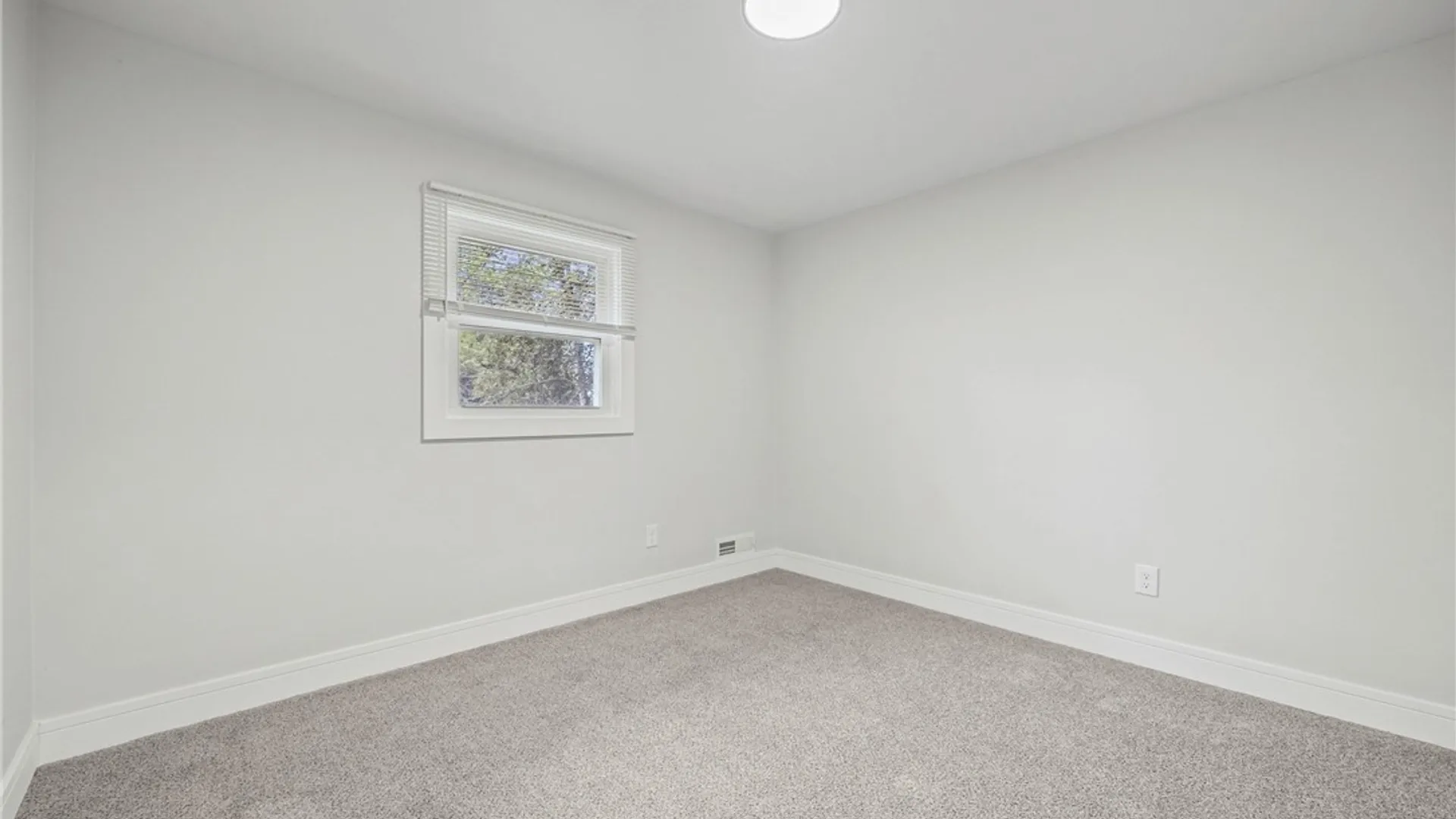 Property at 234 Rhea Crescent, Greece, NY 14615 39