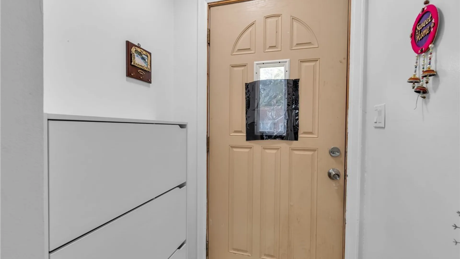 Property at 80 Clearvale Drive, Cheektowaga, NY 14225 5