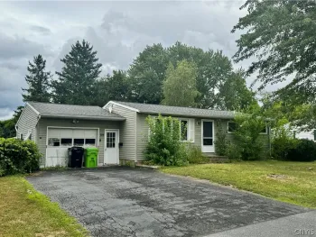 Property at 119 Ontario Place, Salina, NY 13088