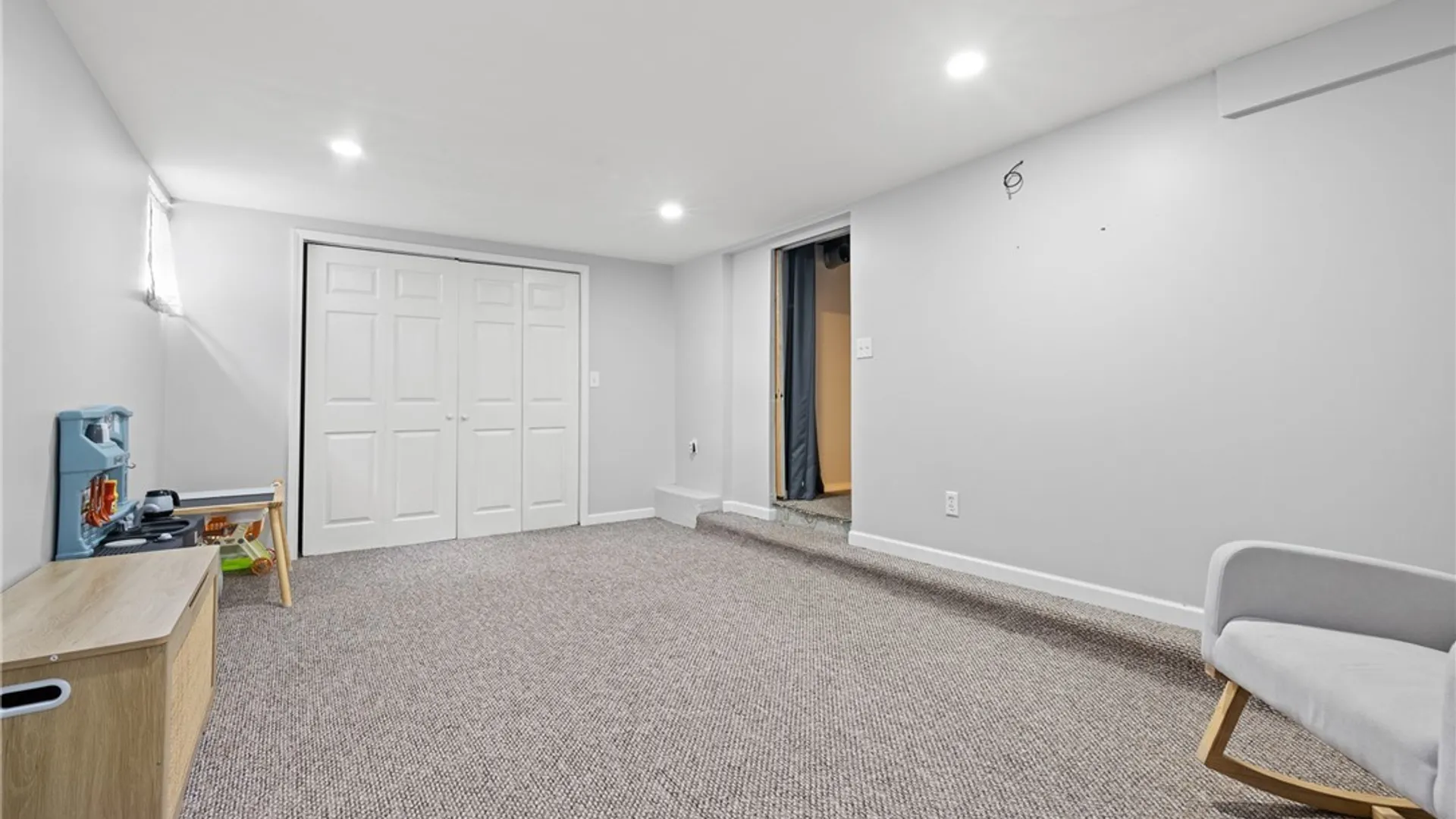 Property at 160 Prospect Avenue, Hamburg, NY 14075 17