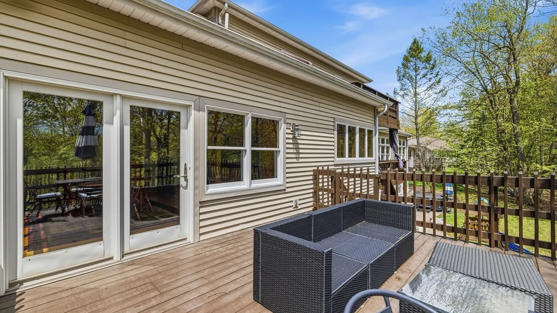 Property at 207 Forest Creek Lane, Grand Island, NY 14072 40