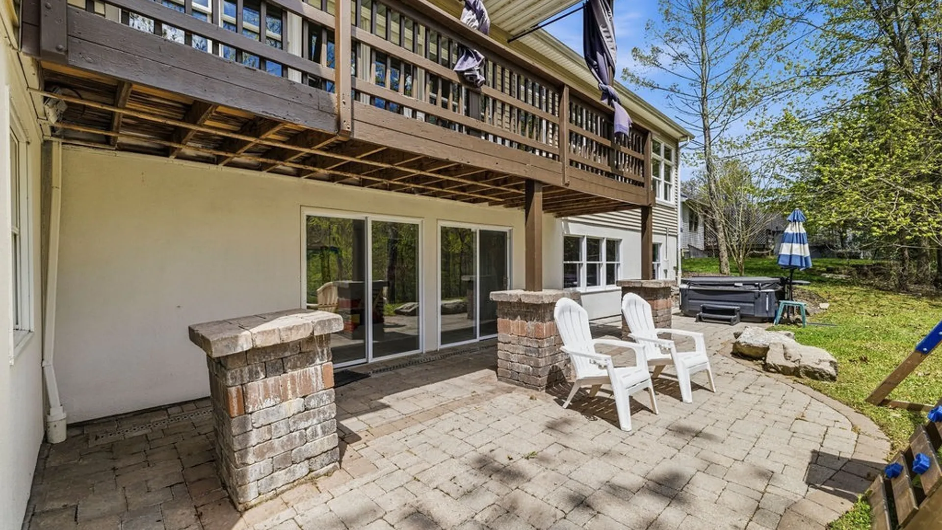 Property at 207 Forest Creek Lane, Grand Island, NY 14072 41