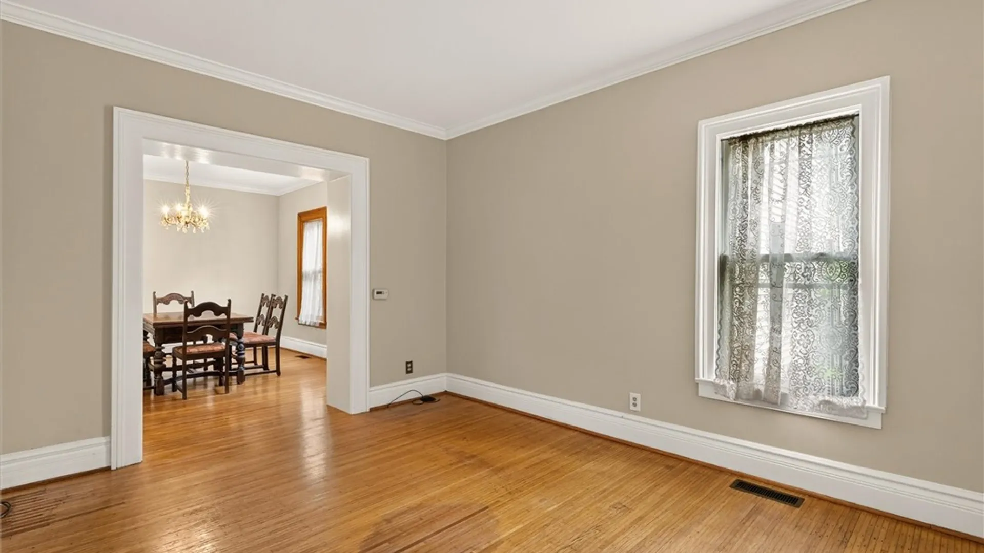 Property at 123 Oakland Street, Rochester, NY 14620 6