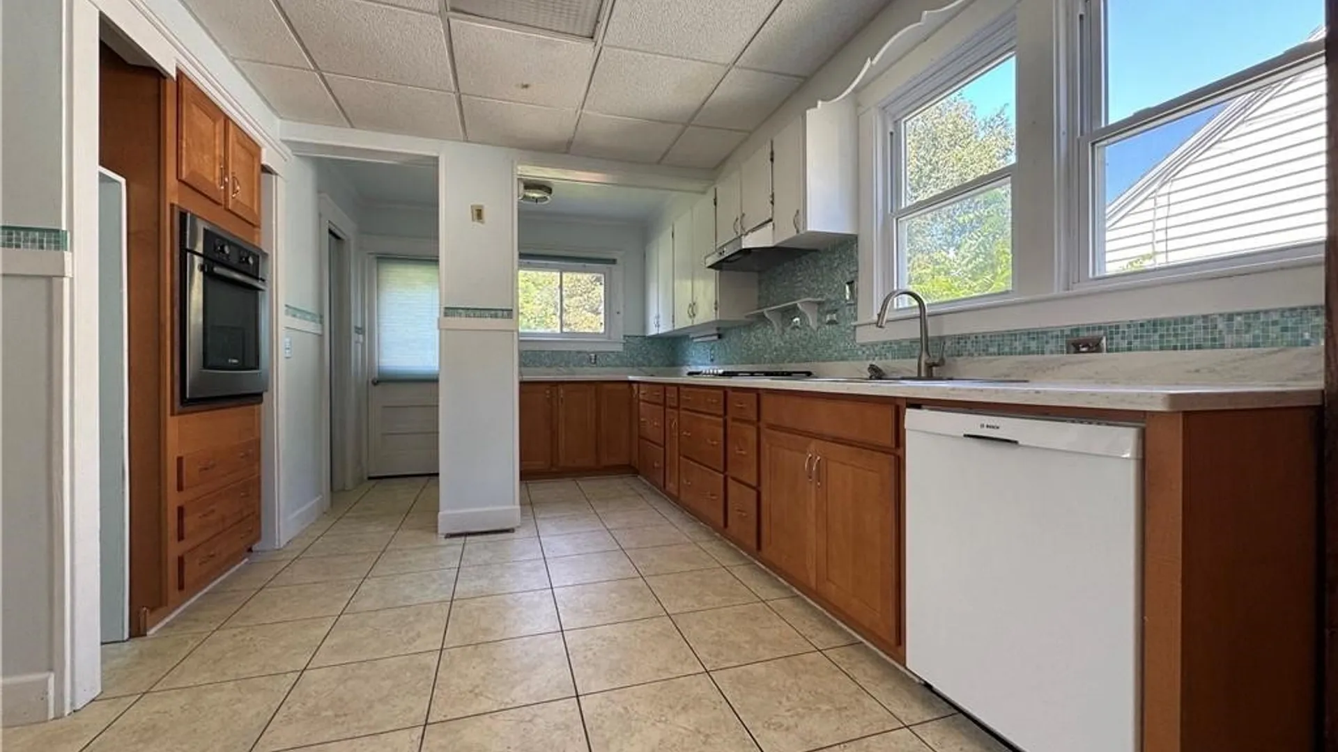 Property at 129 Oakwood Avenue, Elmira, NY 14903 15