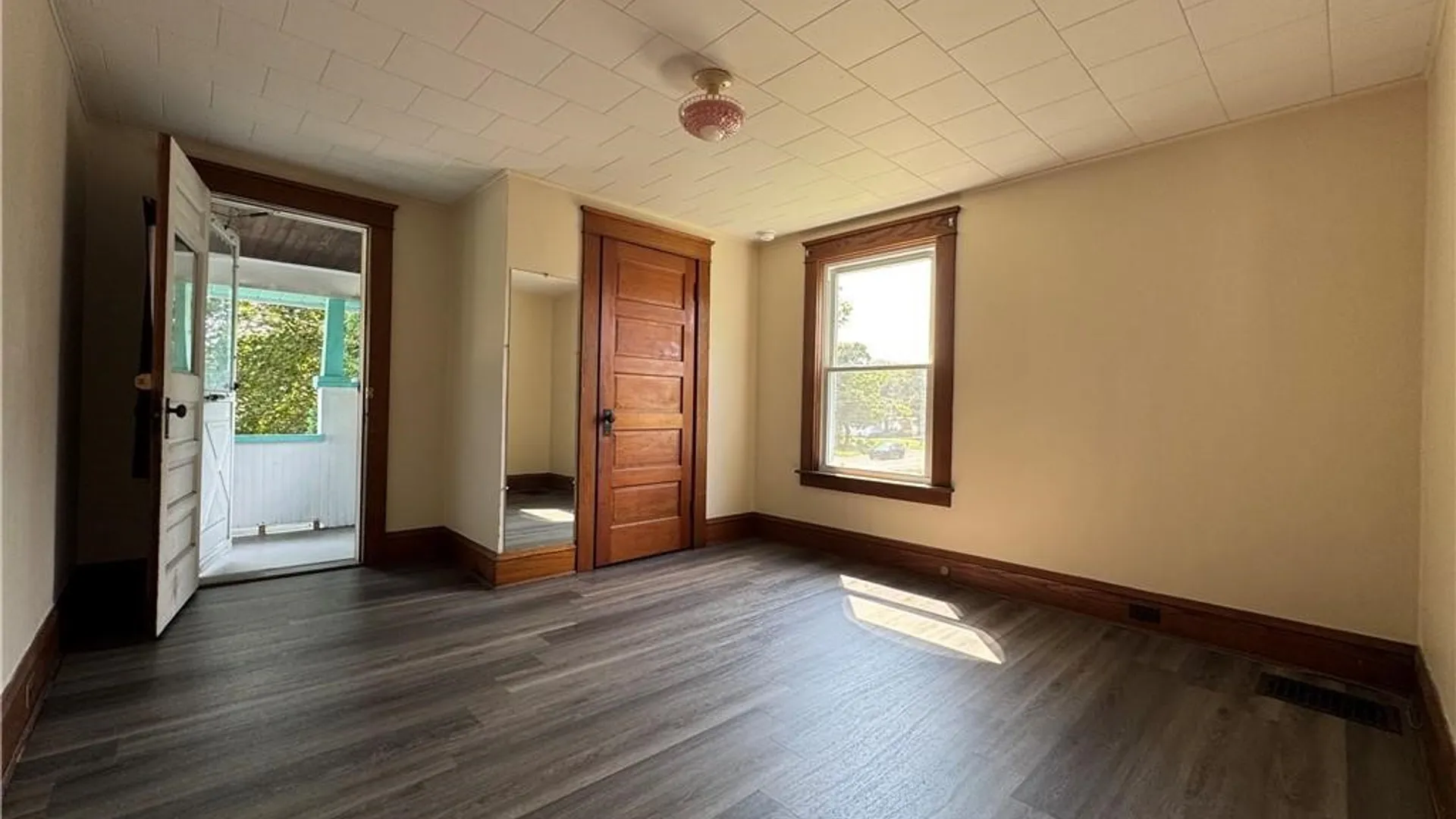 Property at 129 Oakwood Avenue, Elmira, NY 14903 26