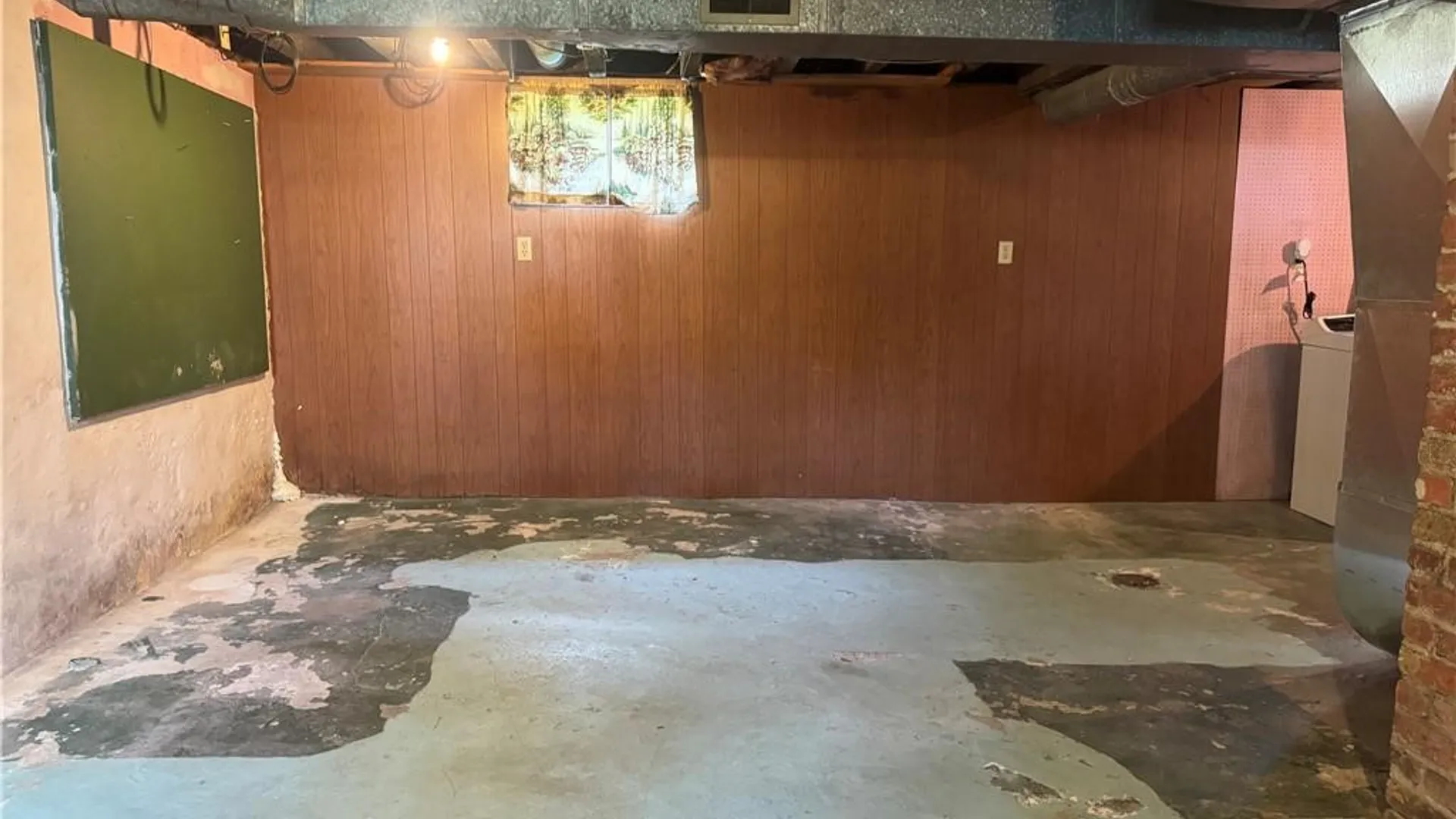 Property at 129 Oakwood Avenue, Elmira, NY 14903 32