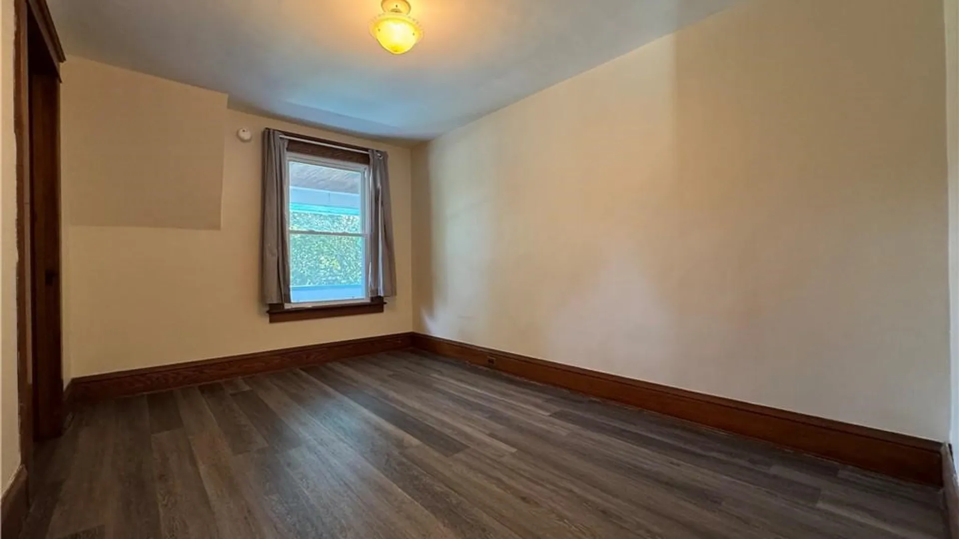 Property at 129 Oakwood Avenue, Elmira, NY 14903 25