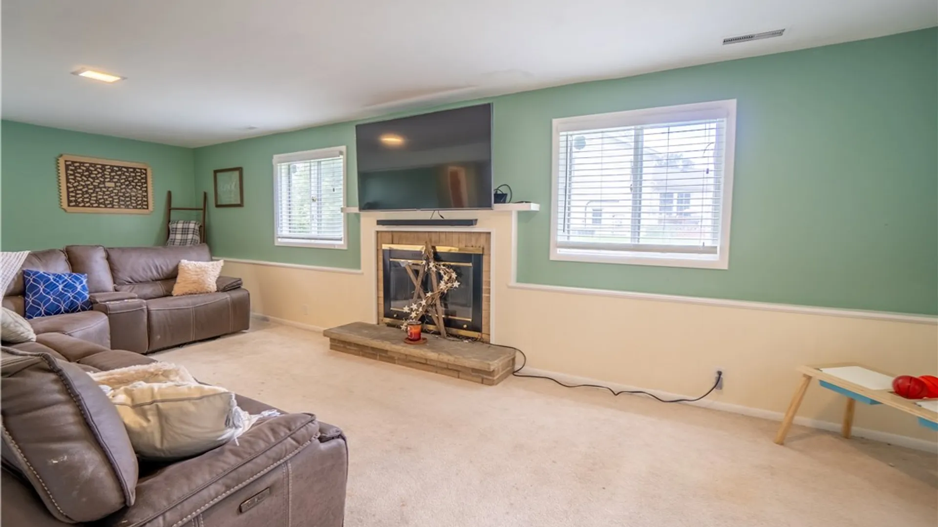 Property at 49 Gateway Road, Chili, NY 14624 26