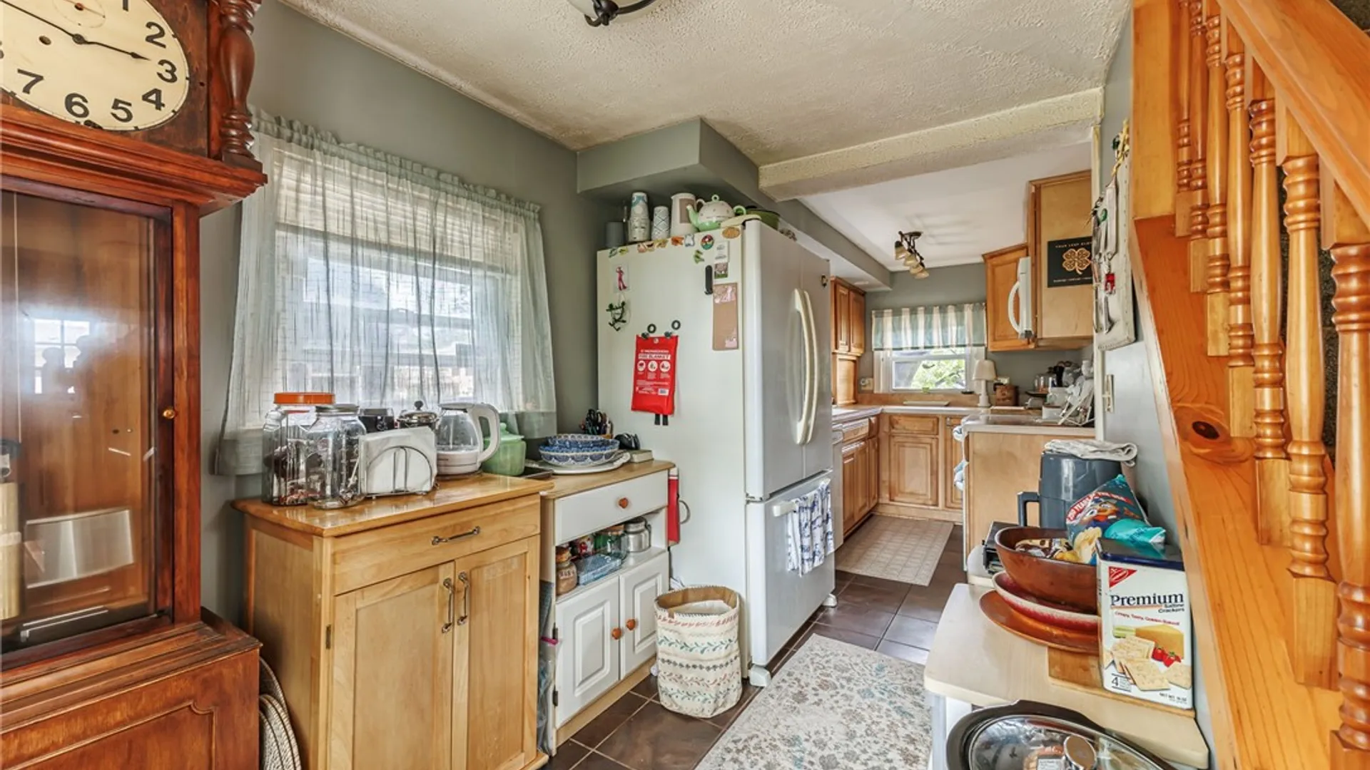 Property at 11 Woodneath Crescent, East Rochester, NY 14445 15
