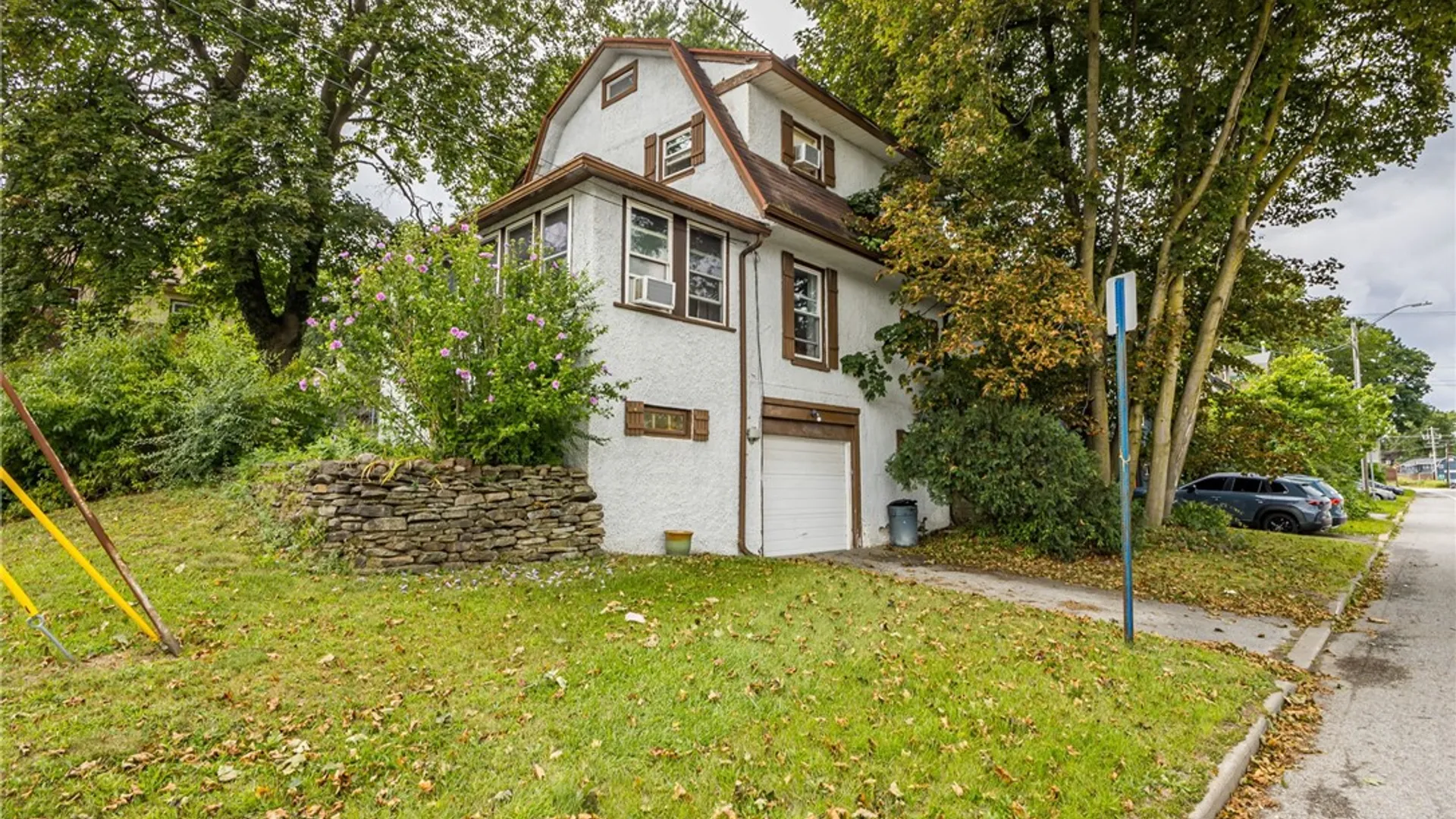 Property at 11 Woodneath Crescent, East Rochester, NY 14445 26
