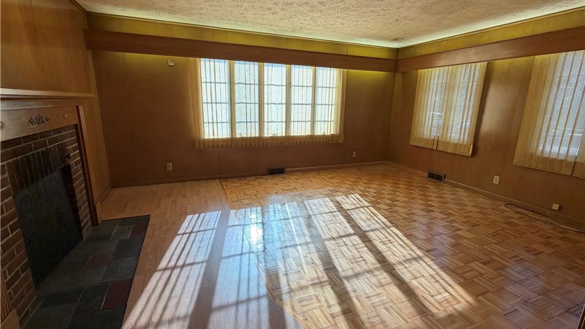 Property at 1127 N Goodman Street, Rochester, NY 14609 4