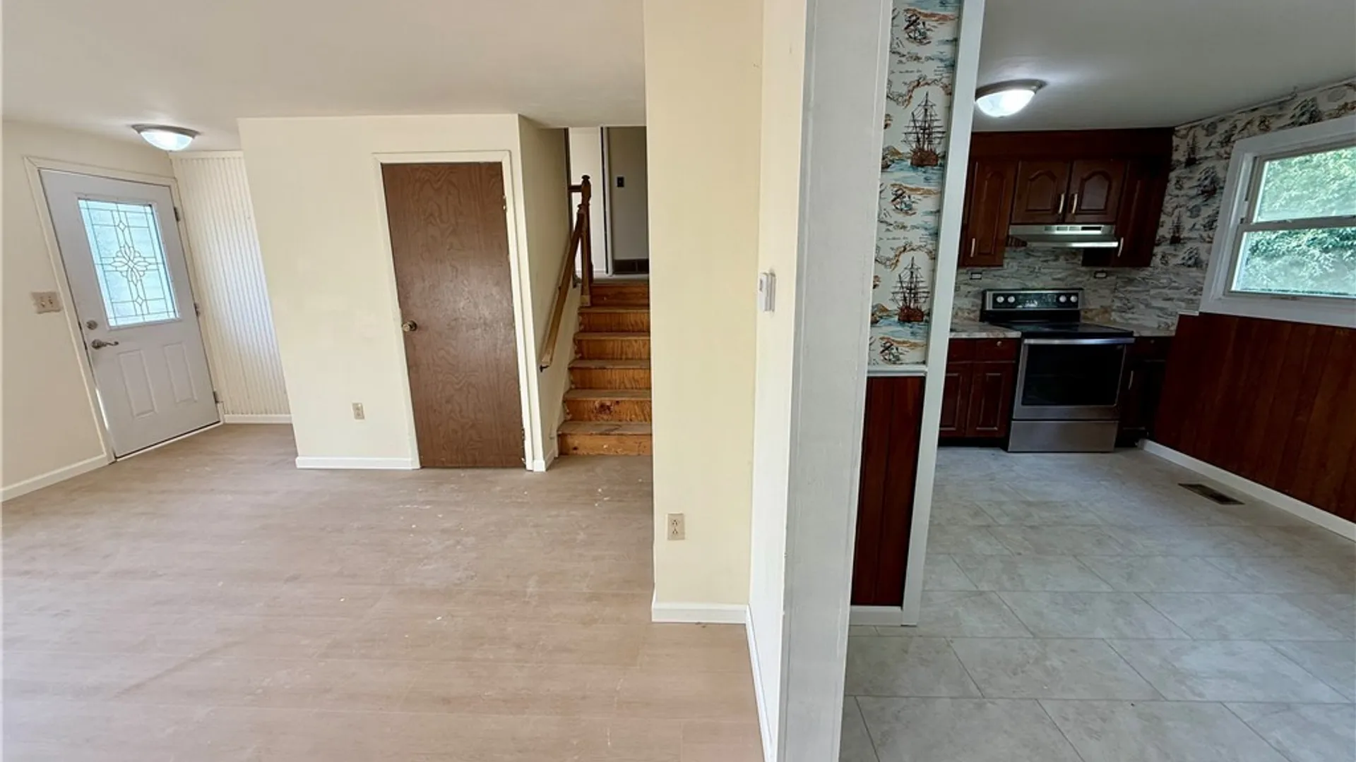 Property at 4999 Windgate Road, Clay, NY 13088 6