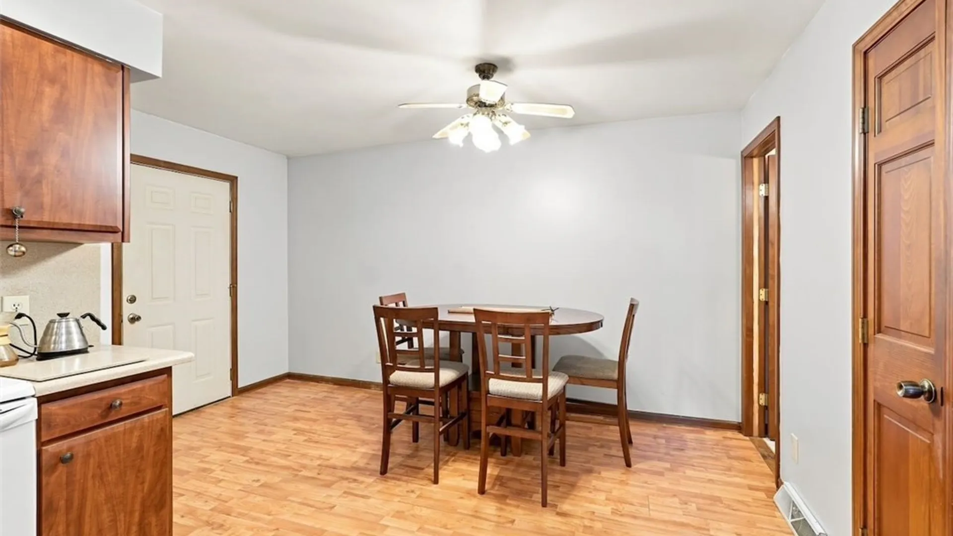 Property at 5861 Goodrich Road, Clarence, NY 14032 17