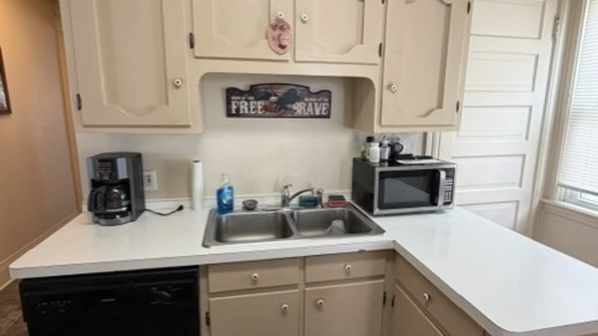 Property at 33 Dellinger Avenue, Batavia City, NY 14020 4