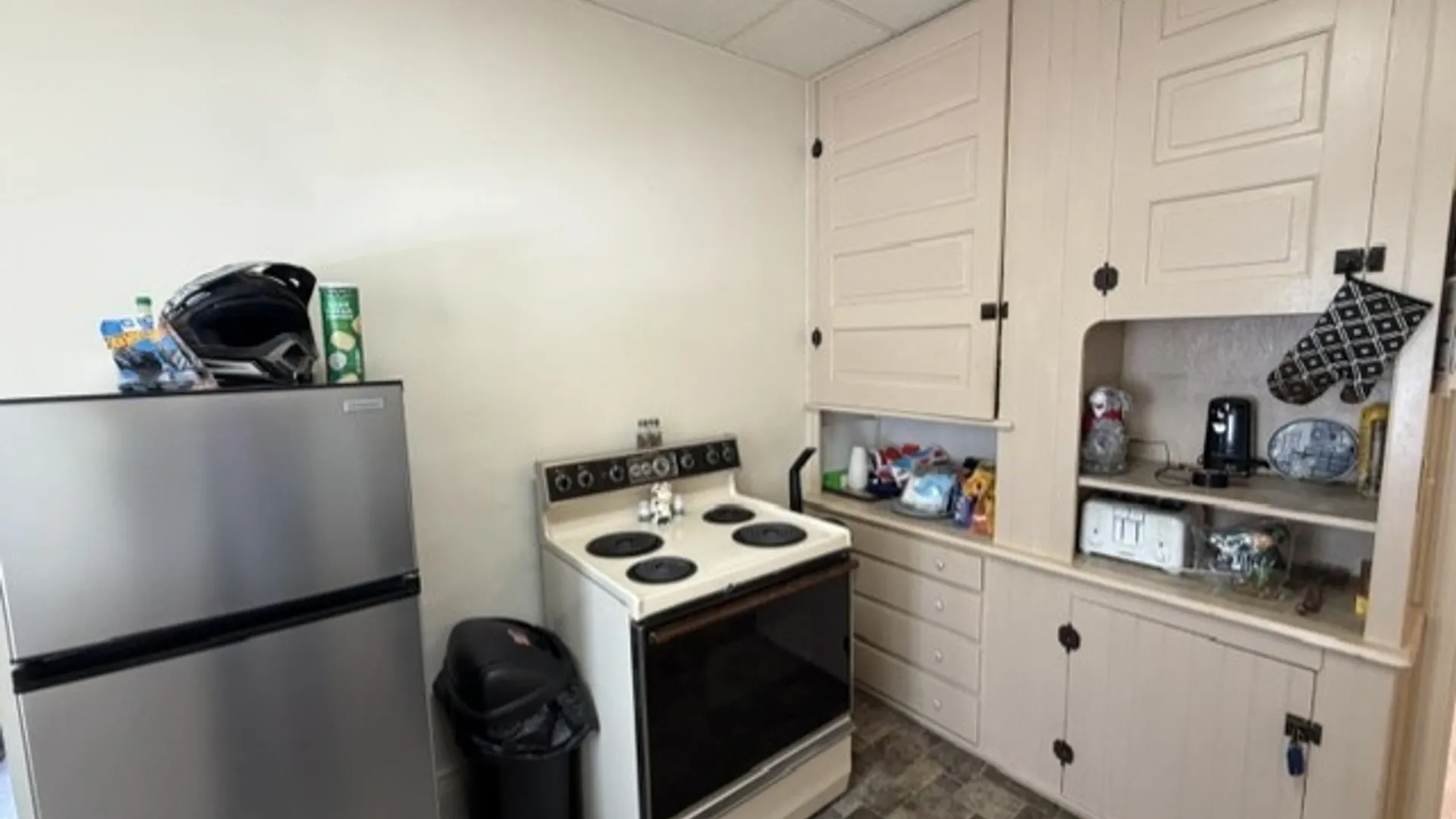 Property at 33 Dellinger Avenue, Batavia City, NY 14020 5