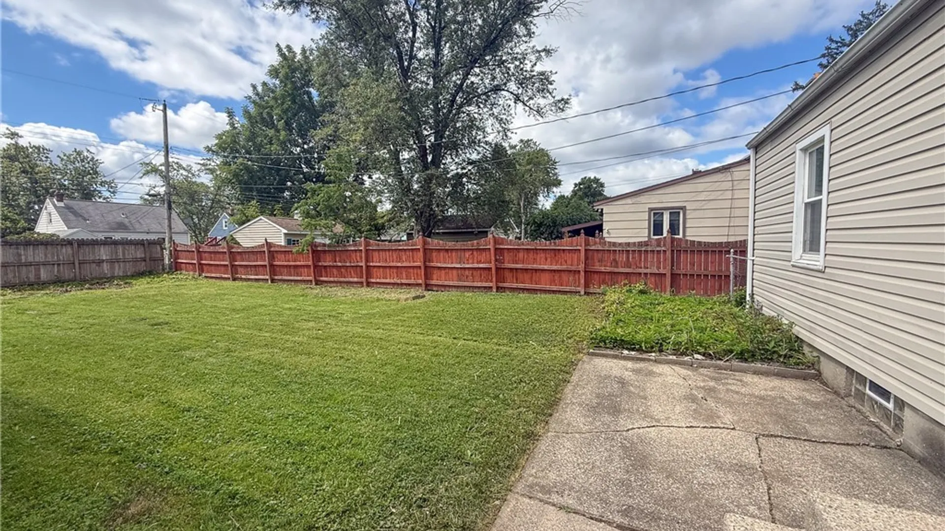 Property at 225 Beale Avenue, Cheektowaga, NY 14225 3