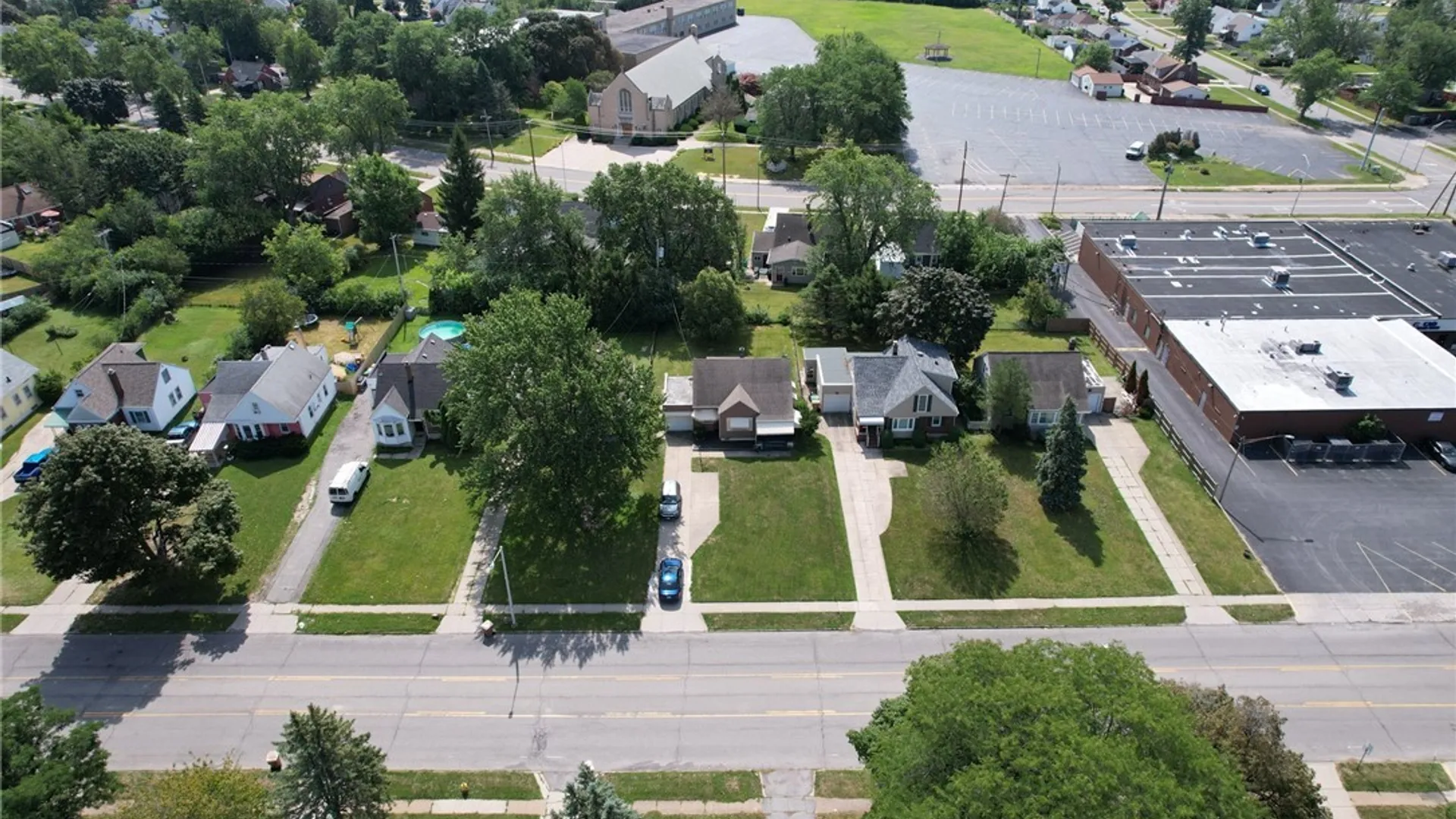 Property at 1689 Kensington Avenue, Cheektowaga, NY 14215 4