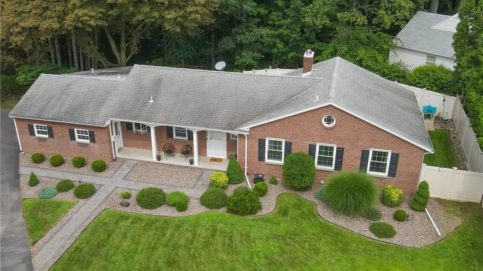 Property at 166 Nob Hill, Irondequoit, NY 14617 4
