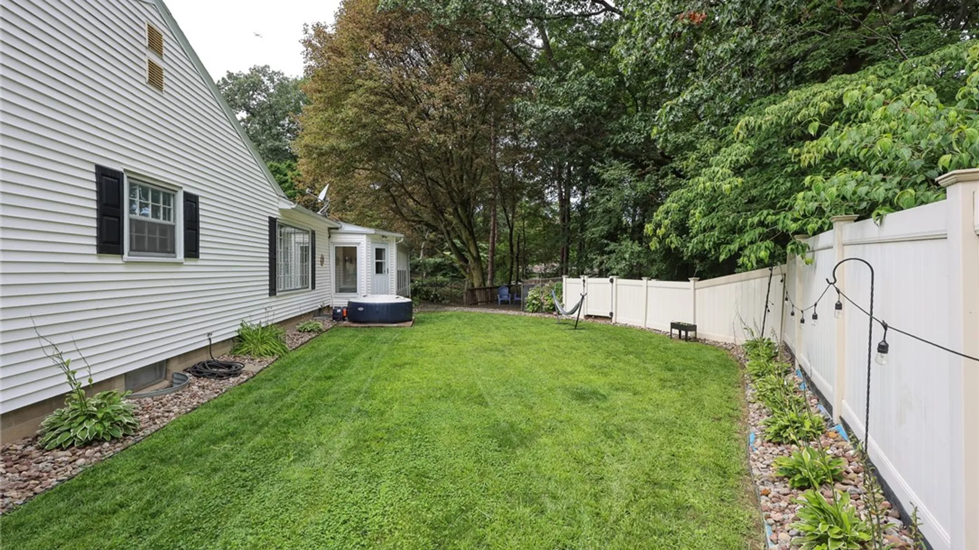 Property at 166 Nob Hill, Irondequoit, NY 14617 31