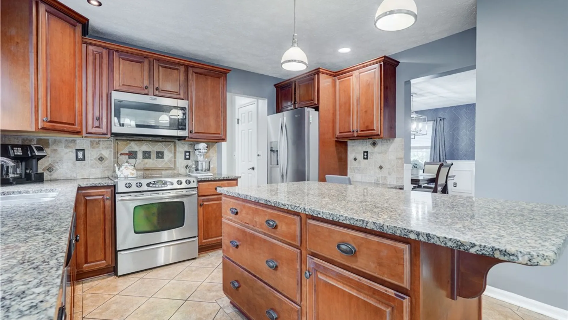 Property at 77 Wakecliffe Dr, Greece, NY 14616 18