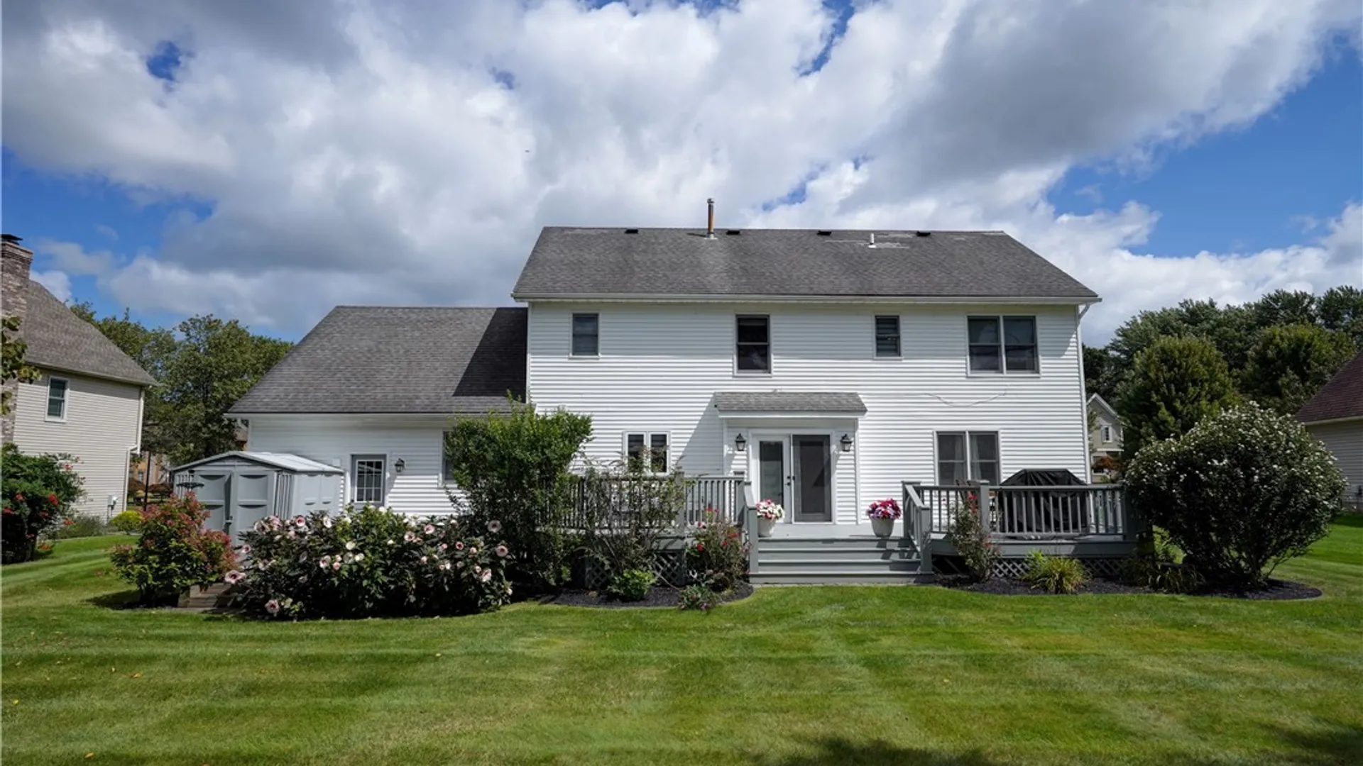 Property at 77 Wakecliffe Dr, Greece, NY 14616 47