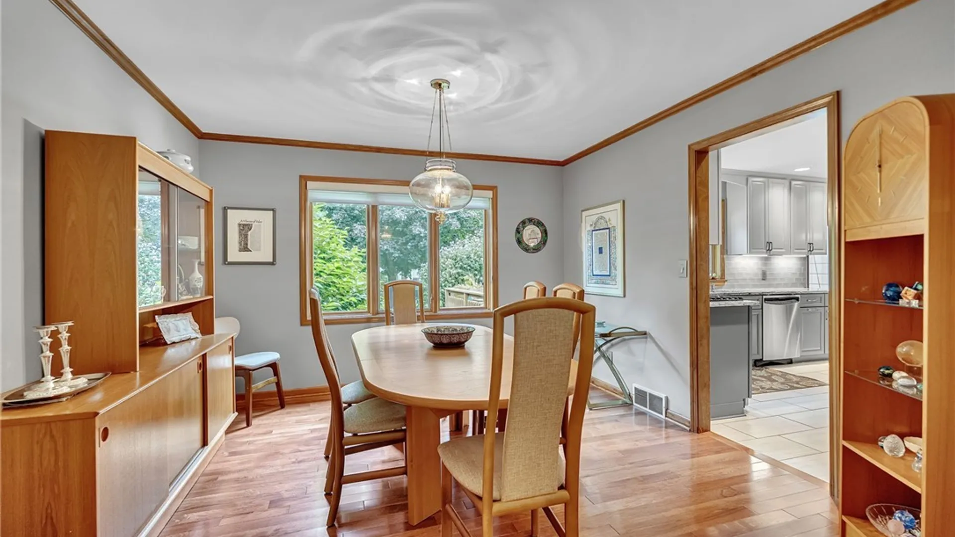Property at 11 Homewood Court, Amherst, NY 14221 24