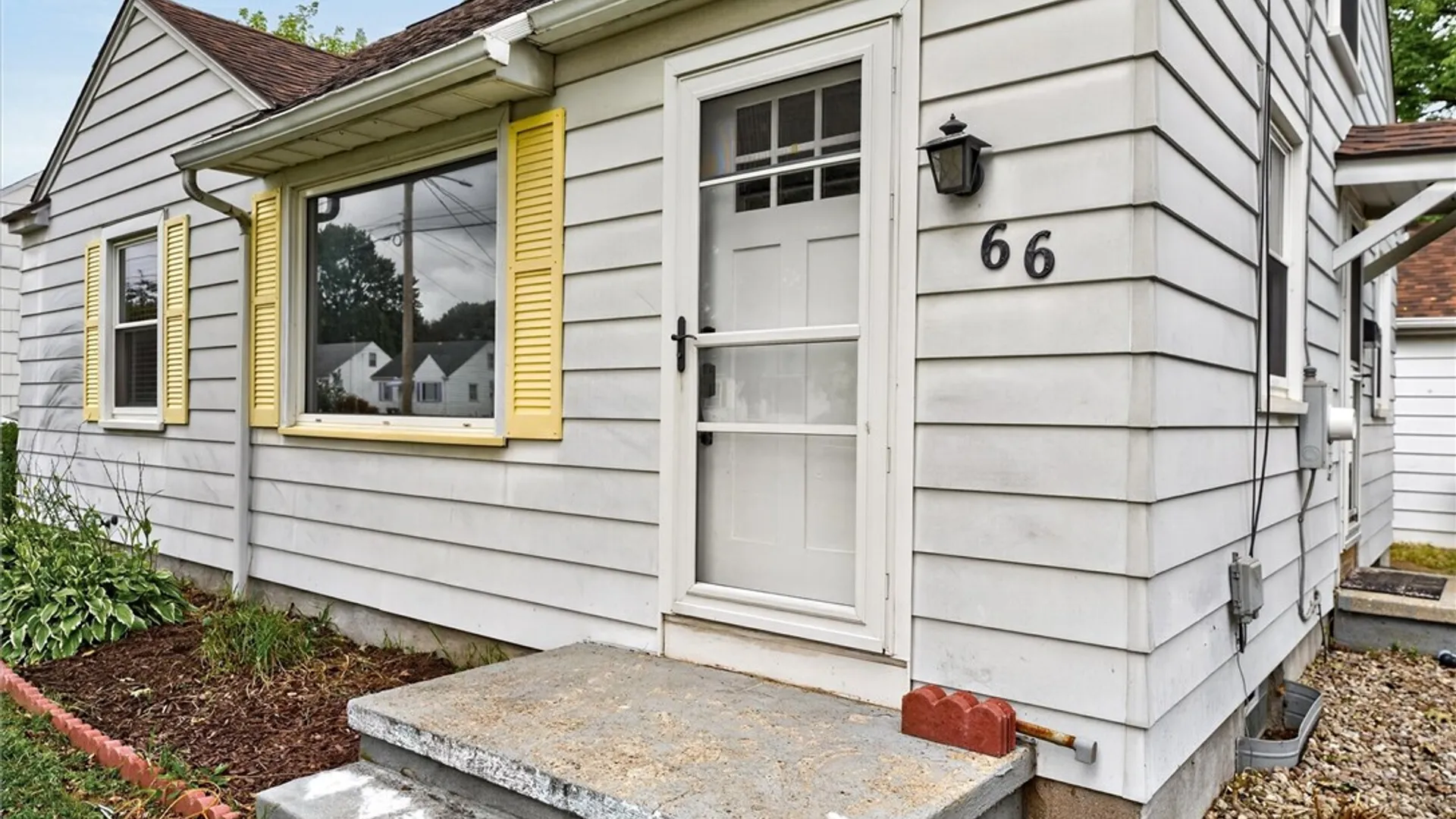 Property at 66 Ashwood Drive, Rochester, NY 14609 4