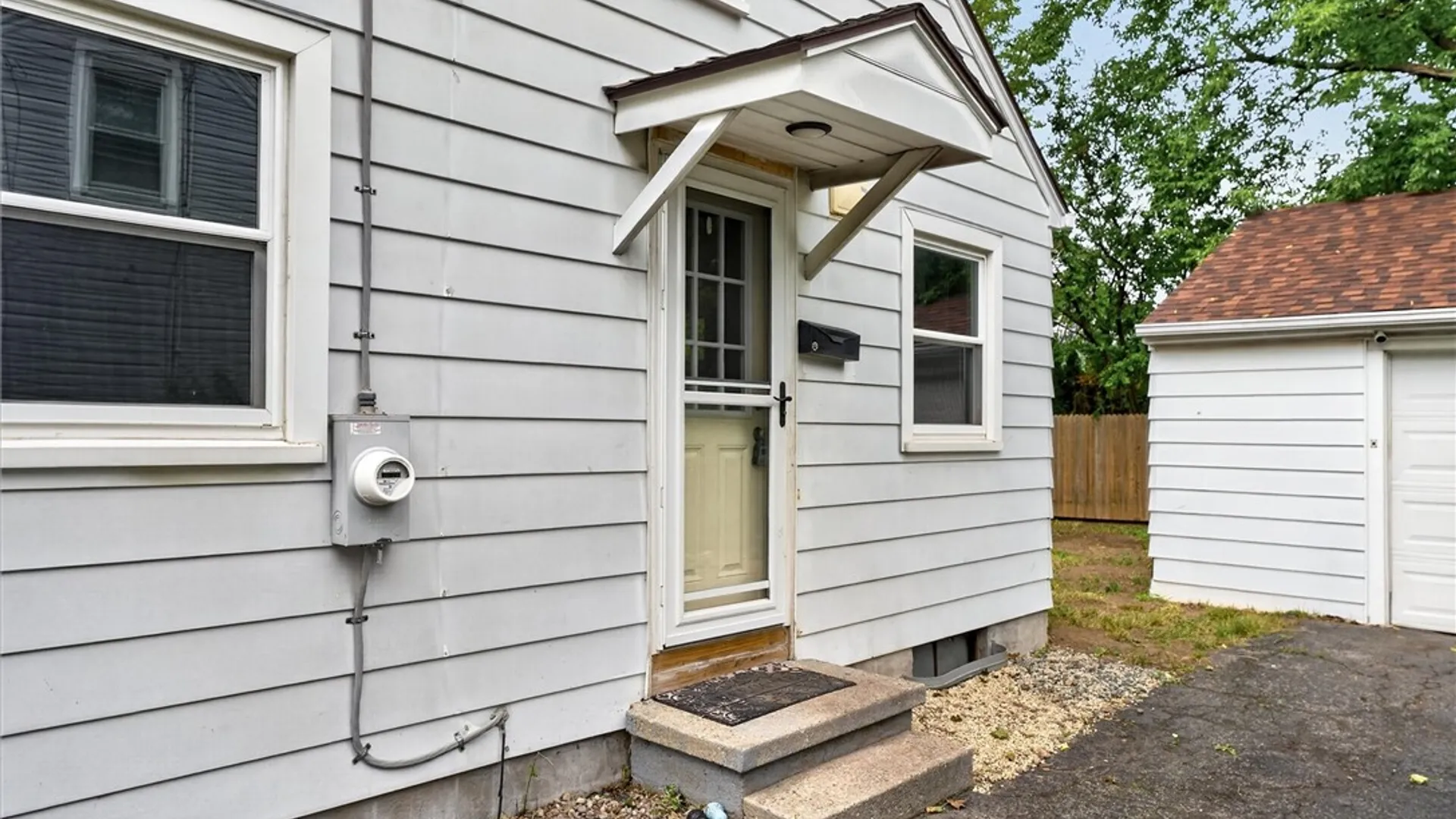 Property at 66 Ashwood Drive, Rochester, NY 14609 5