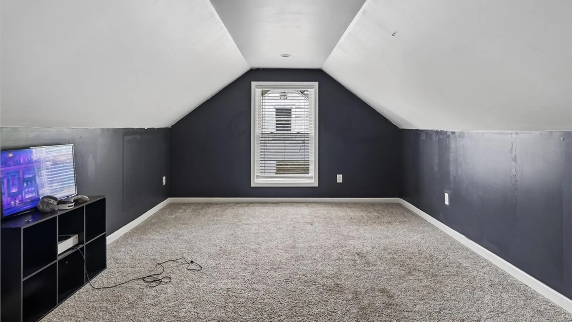 Property at 66 Ashwood Drive, Rochester, NY 14609 26