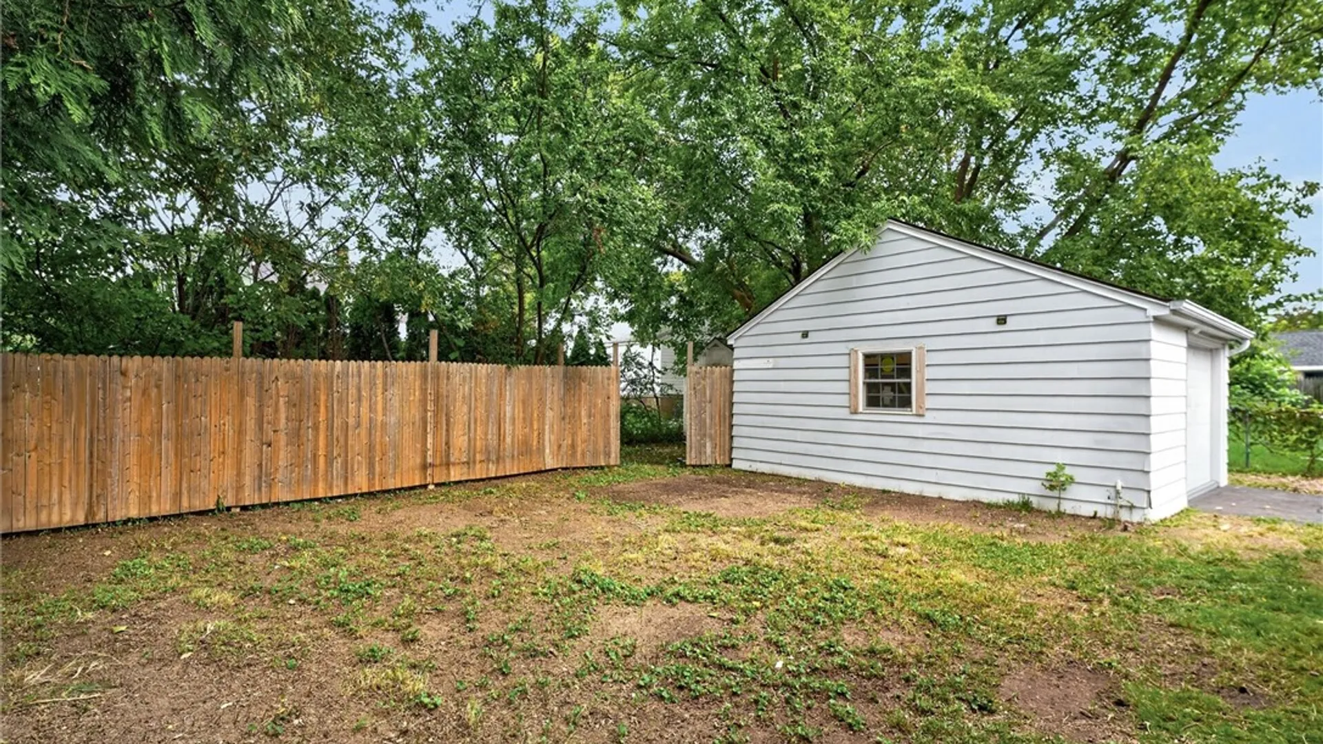 Property at 66 Ashwood Drive, Rochester, NY 14609 34