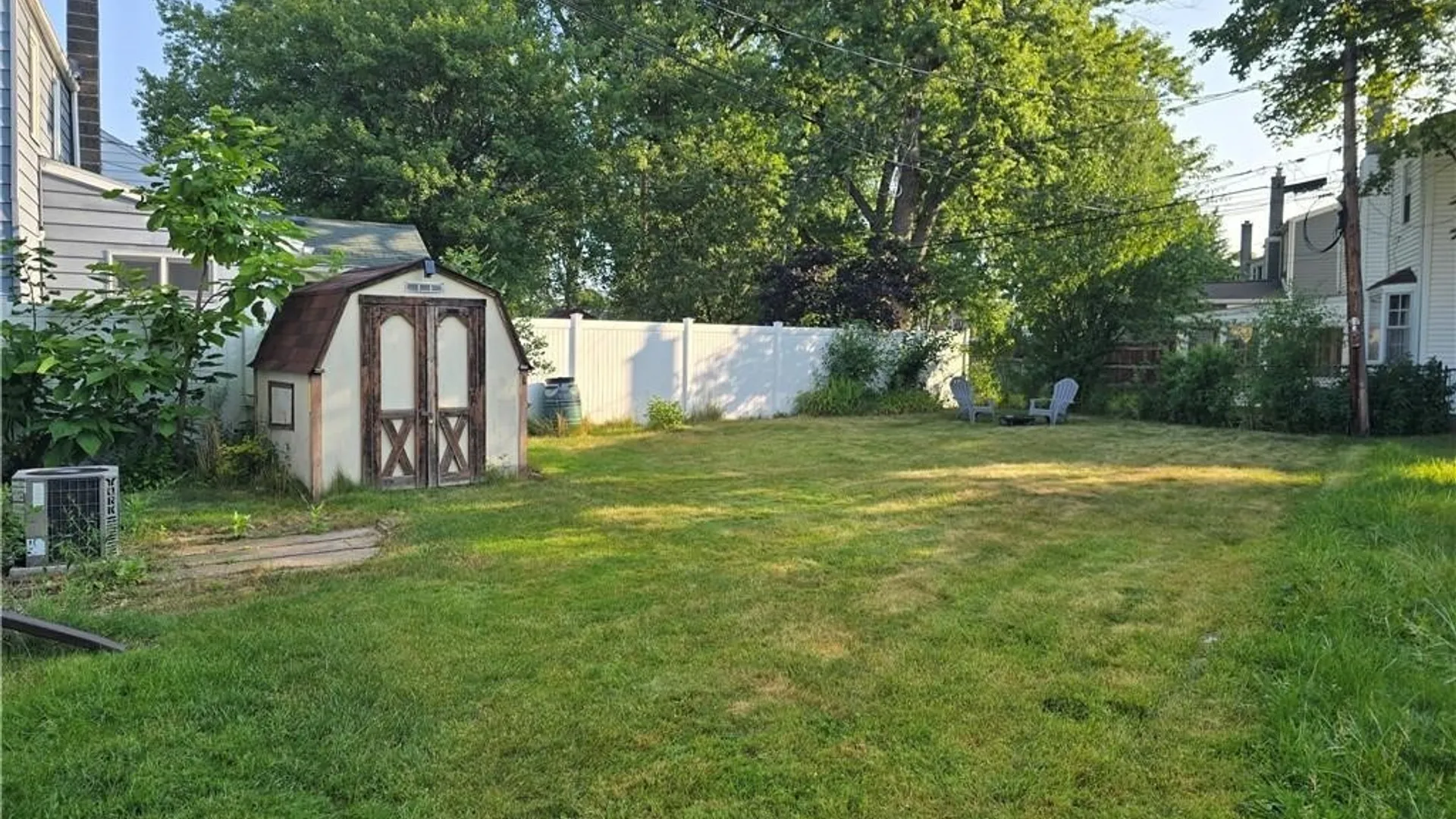 Property at 233 Rosedale Blvd, Amherst, NY 14226 28