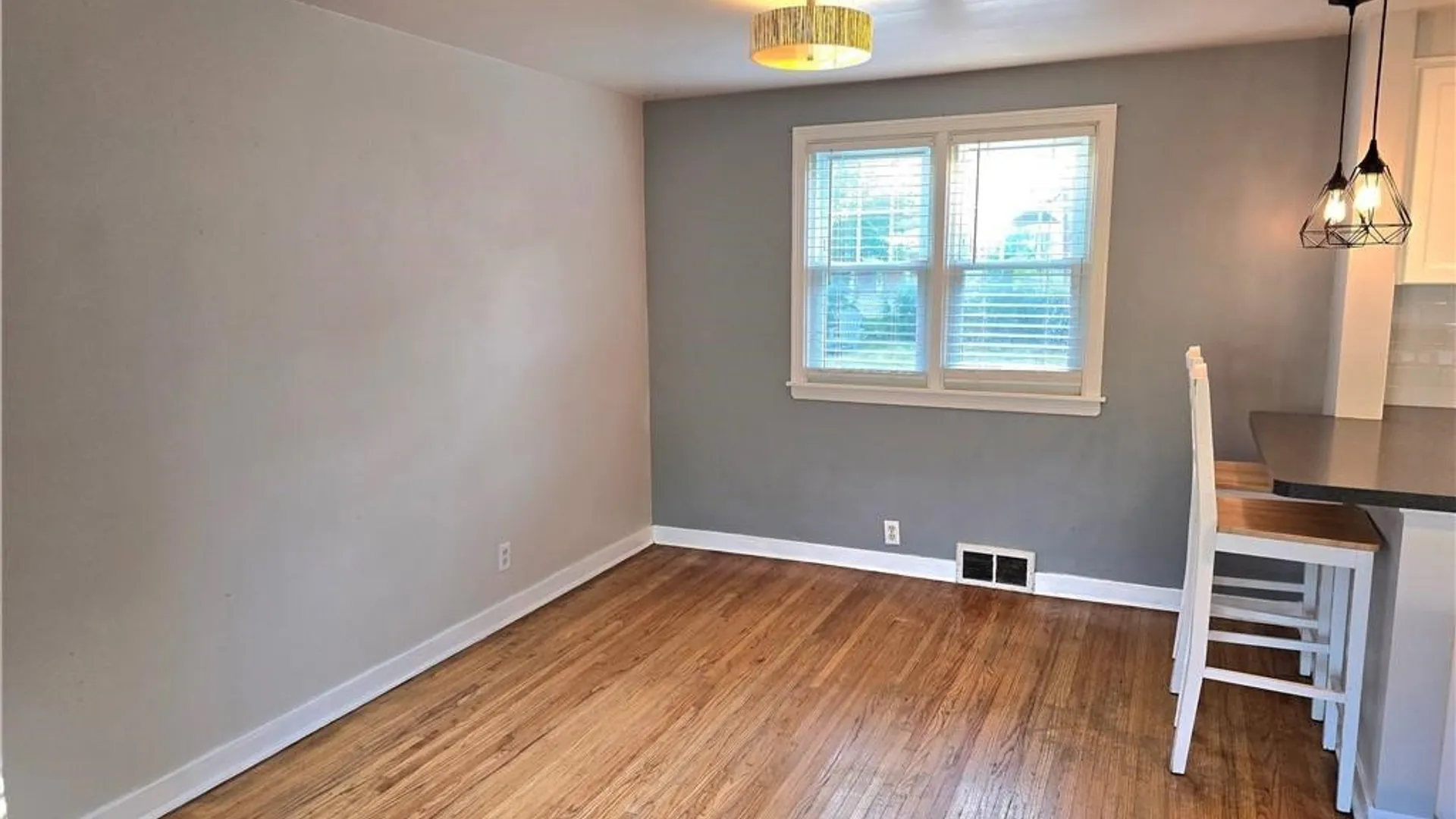 Property at 233 Rosedale Blvd, Amherst, NY 14226 8